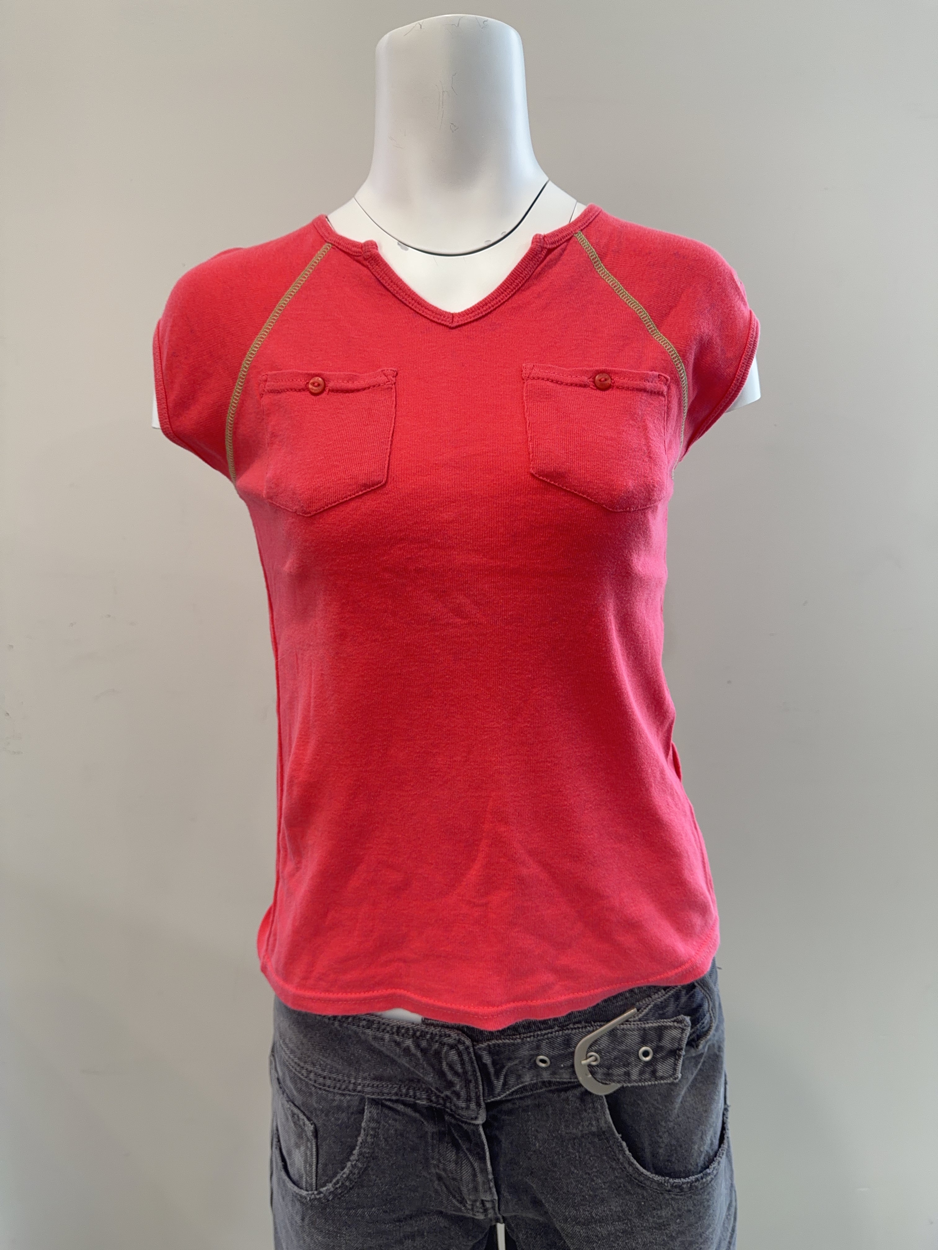 CALVIN KLEIN TEE - MEDIUM