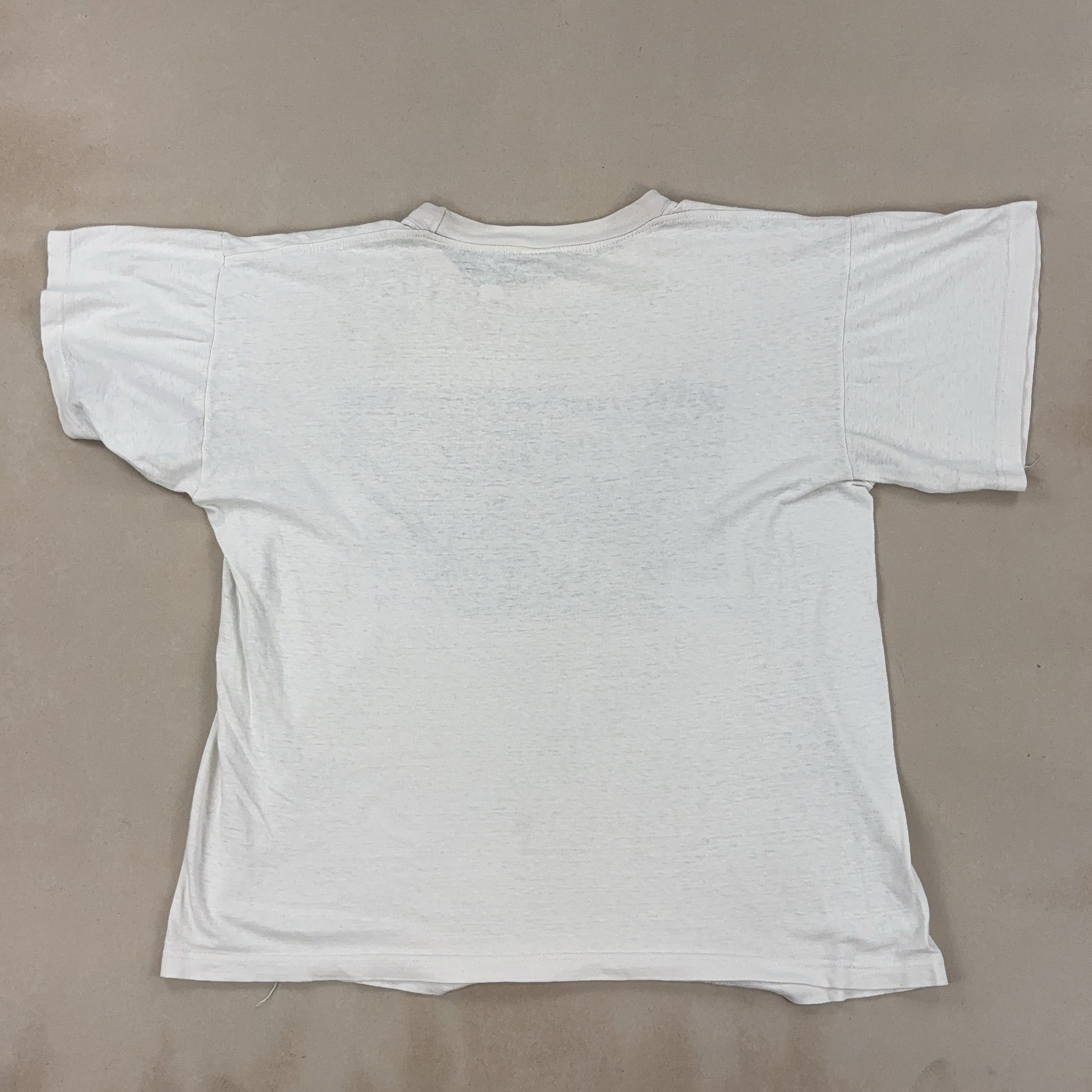 GRAPHIC TEE - LARGE