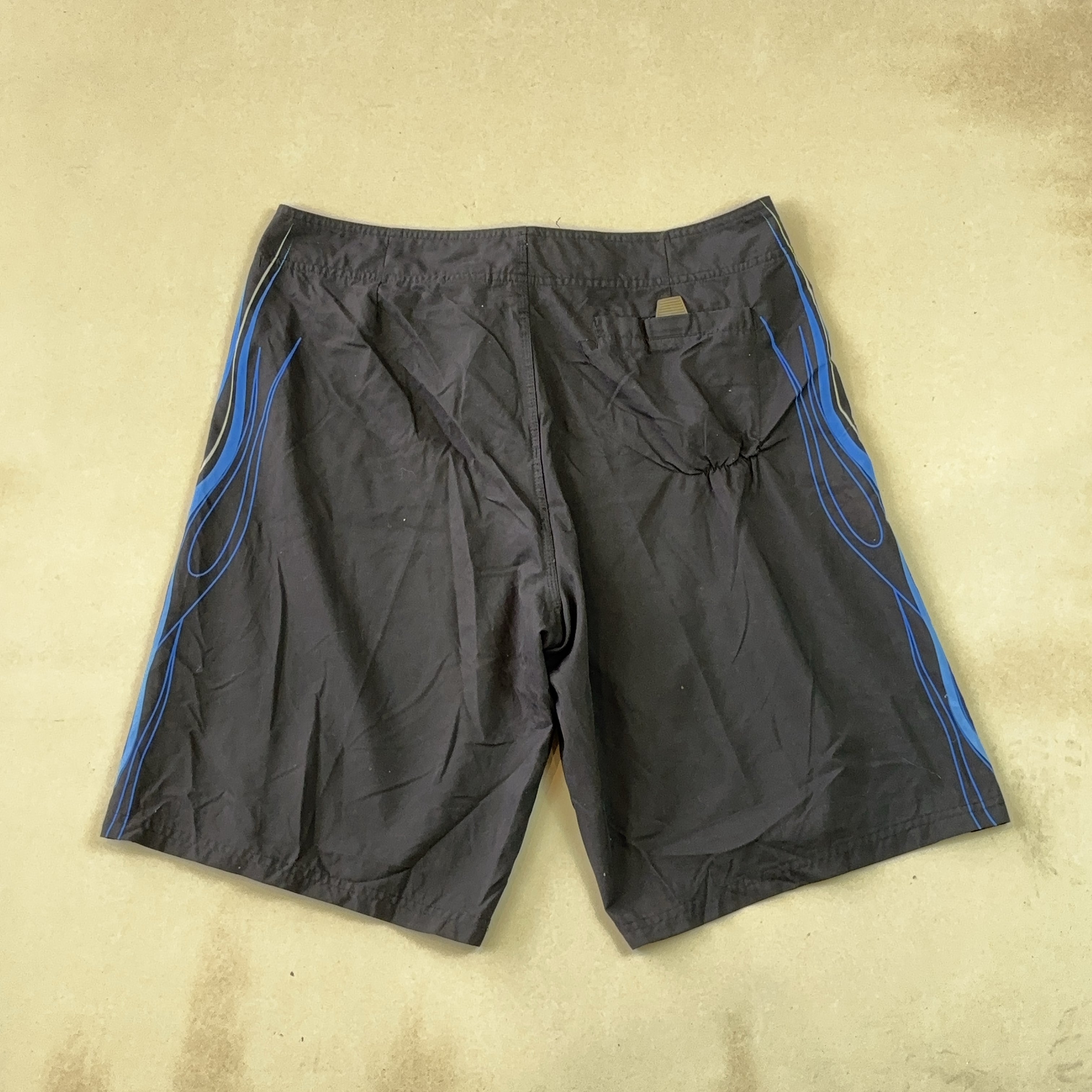 NO BOUNDARIES BOARDIES - X LARGE