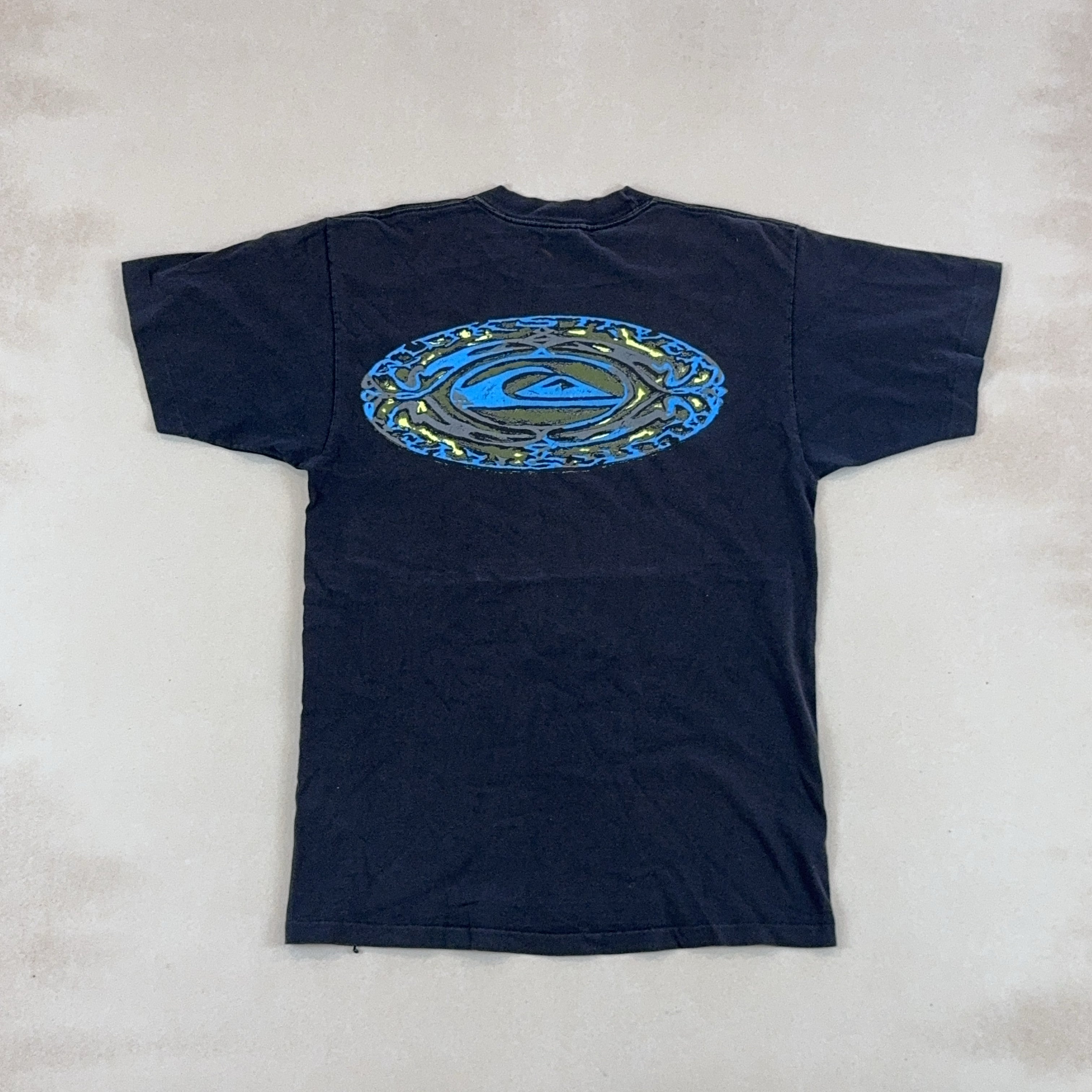 QUIKSILVER TEE - MEDIUM
