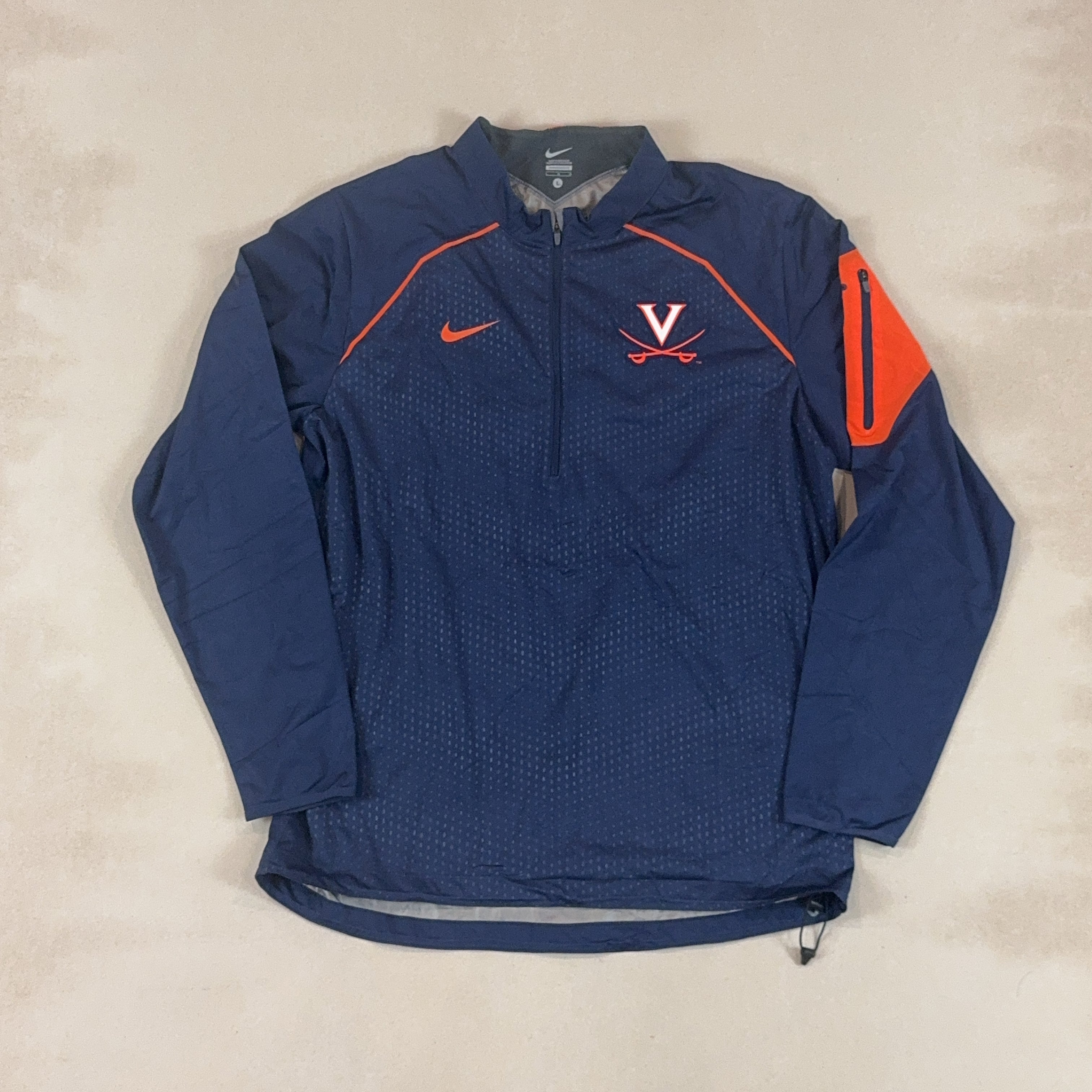 NIKE WIND BREAKER - LARGE