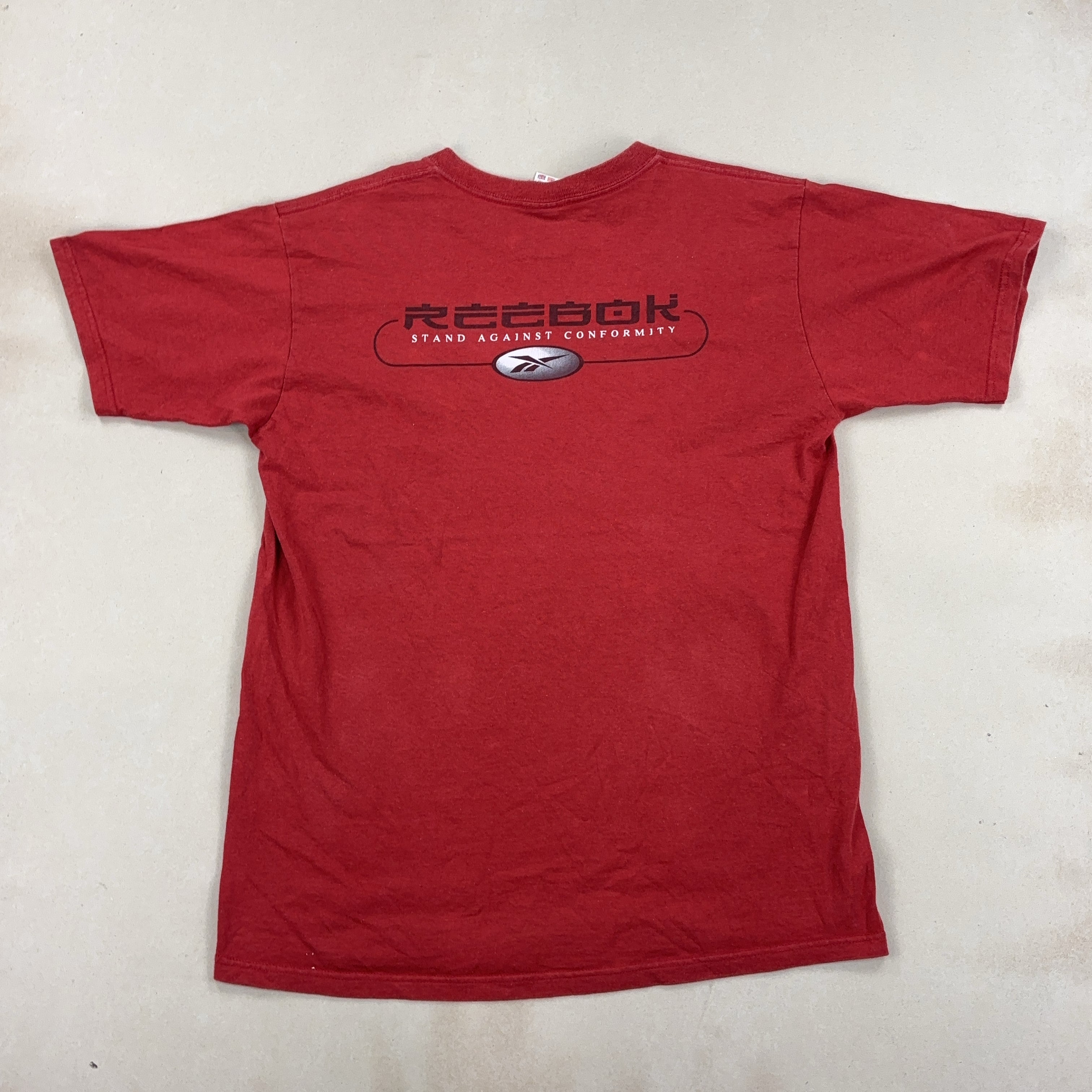 REEBOK TEE - MEDIUM