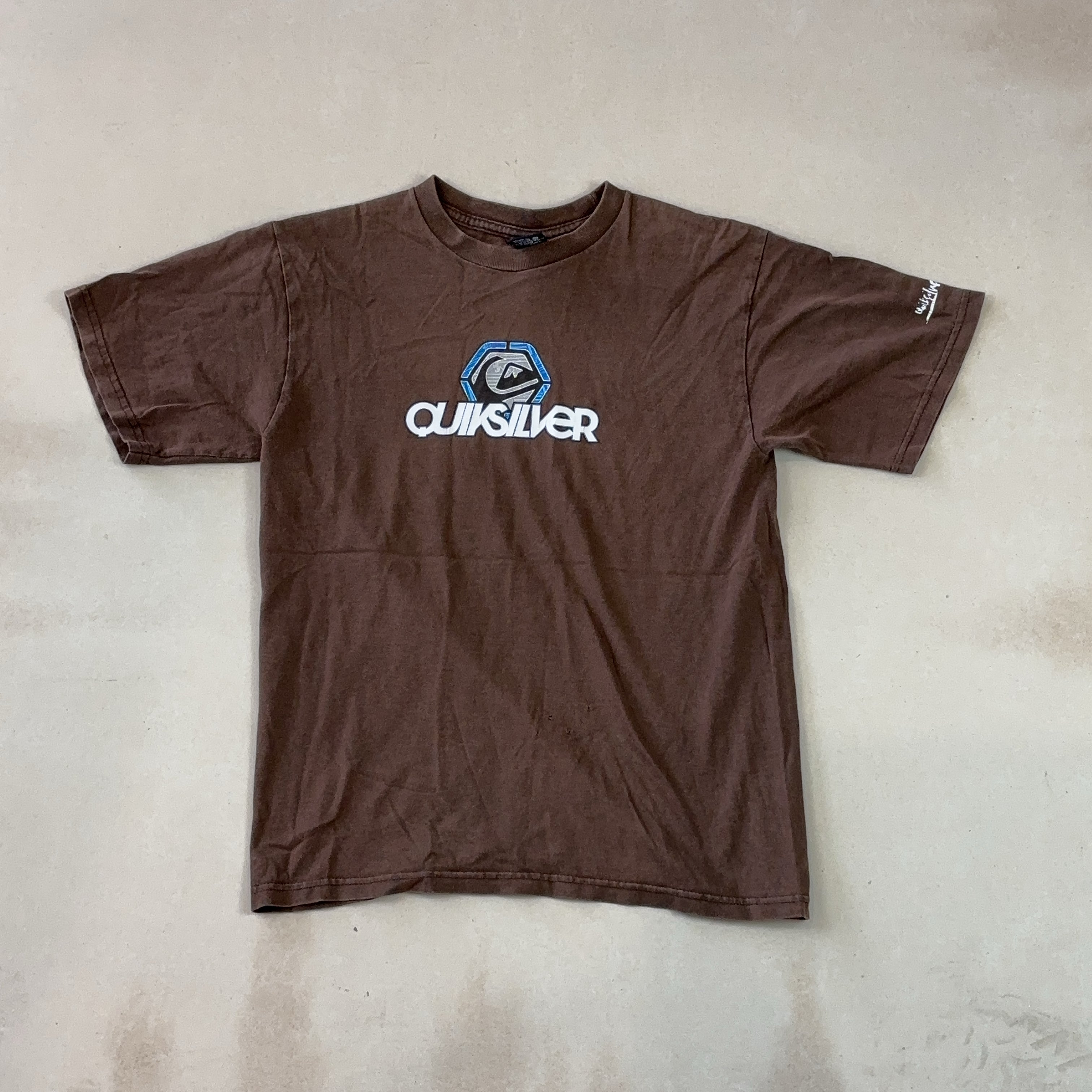 QUIKSILVER TEE - MEDIUM