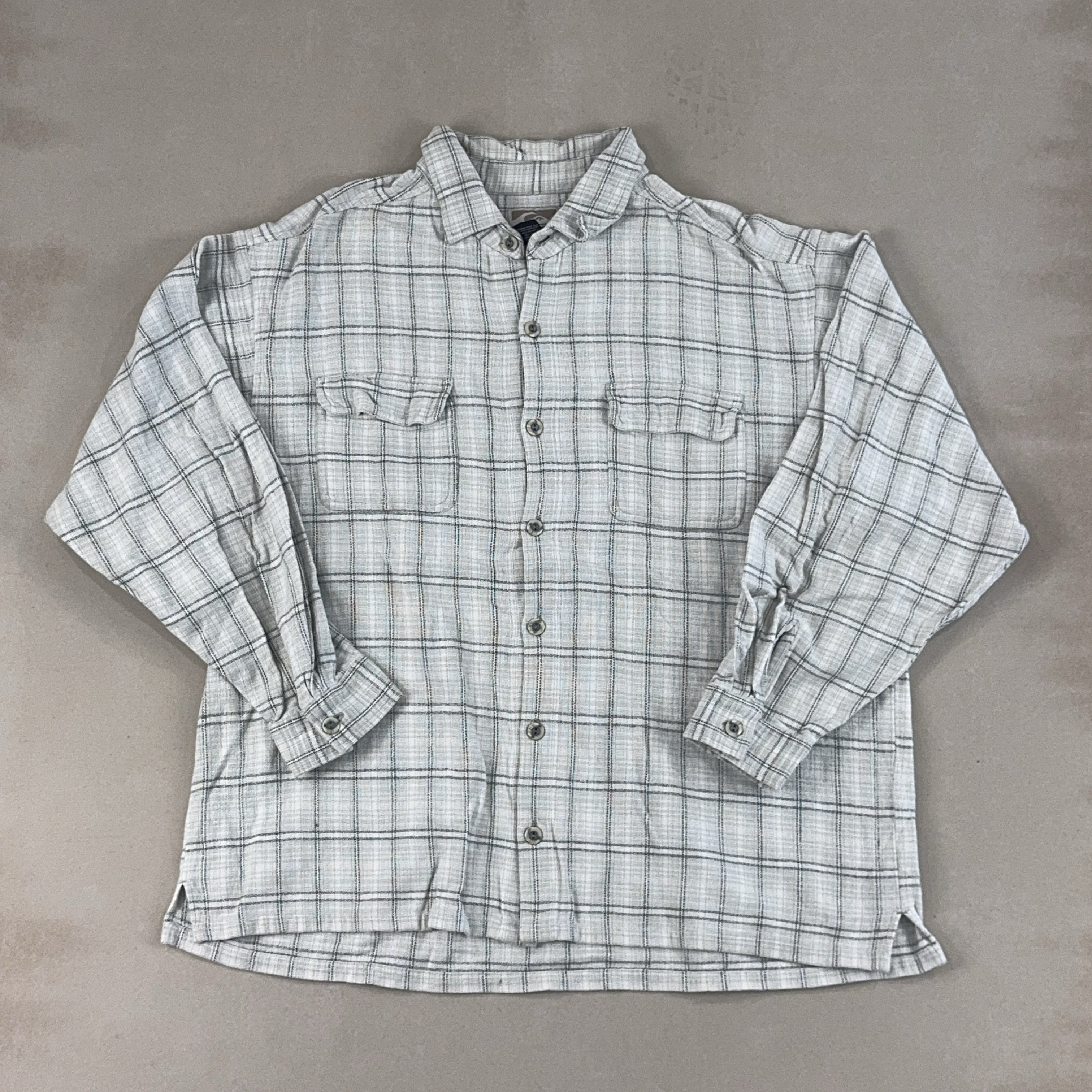 quicksilver dress shirts Quiksilver Men's Oxford Stripe Classic Short Sleeve Shirt up uses a soft modal/polyester woven that resists wrinkles and breathes easy QUICKSILVER SHIRT - X LARGE