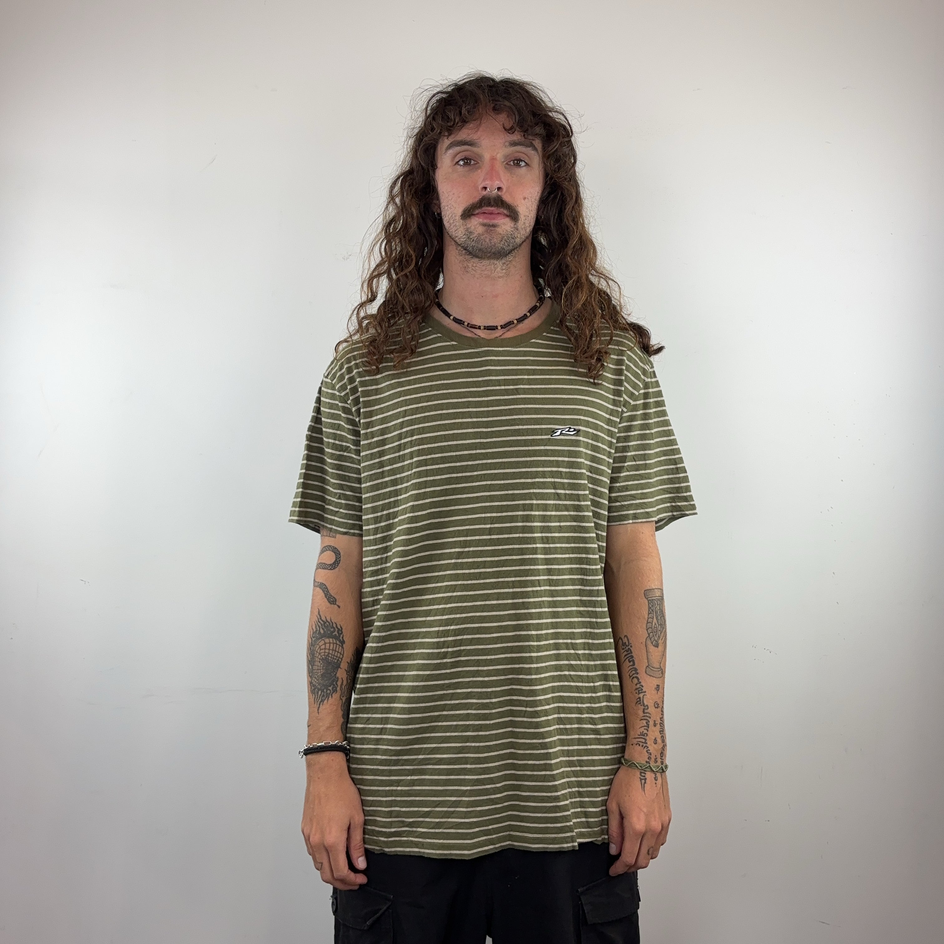RUSTY STRIPED TEE - LARGE