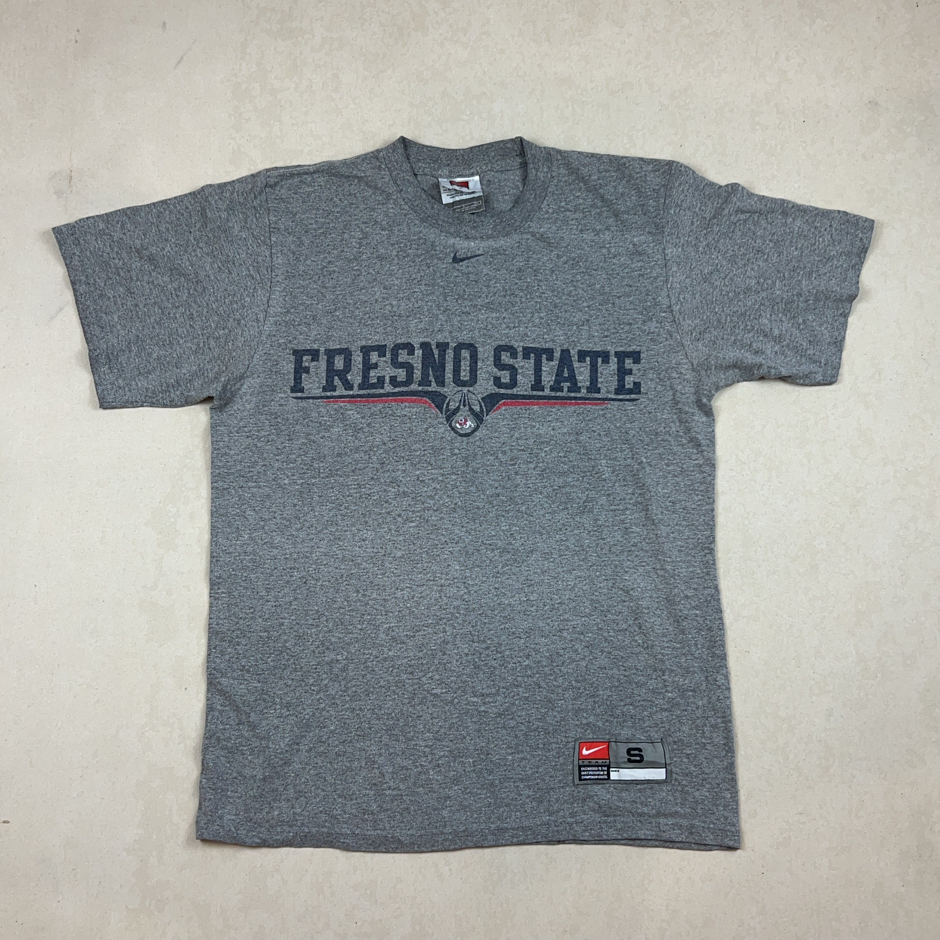 NIKE TEE - SMALL