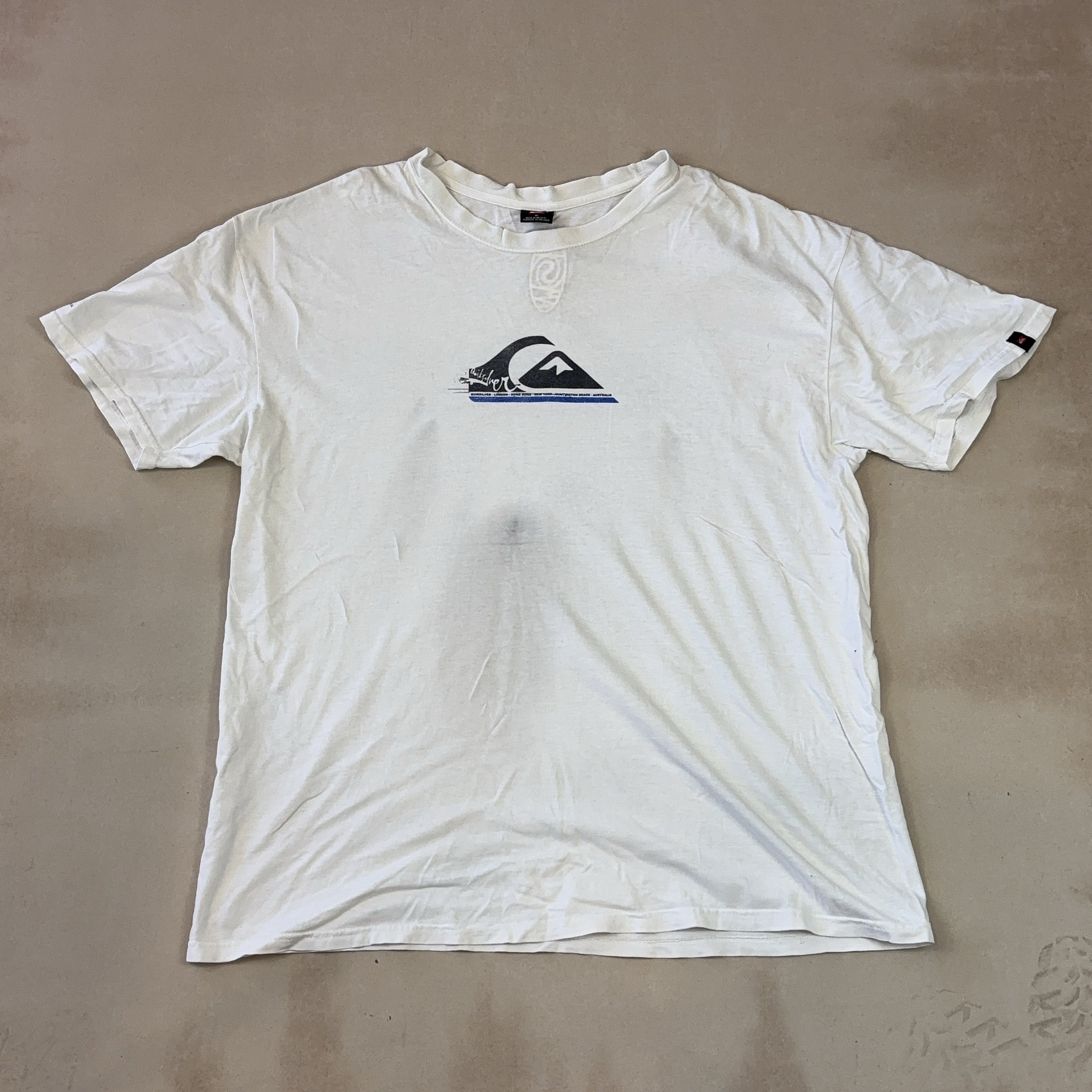 QUIKSILVER TEE - X LARGE