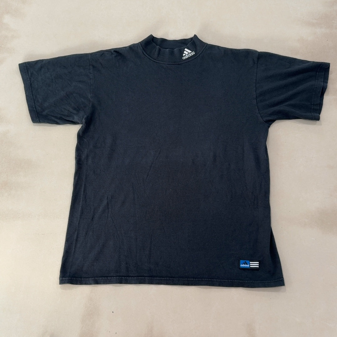 ADIDAS BLACK TEE - MEDIUM