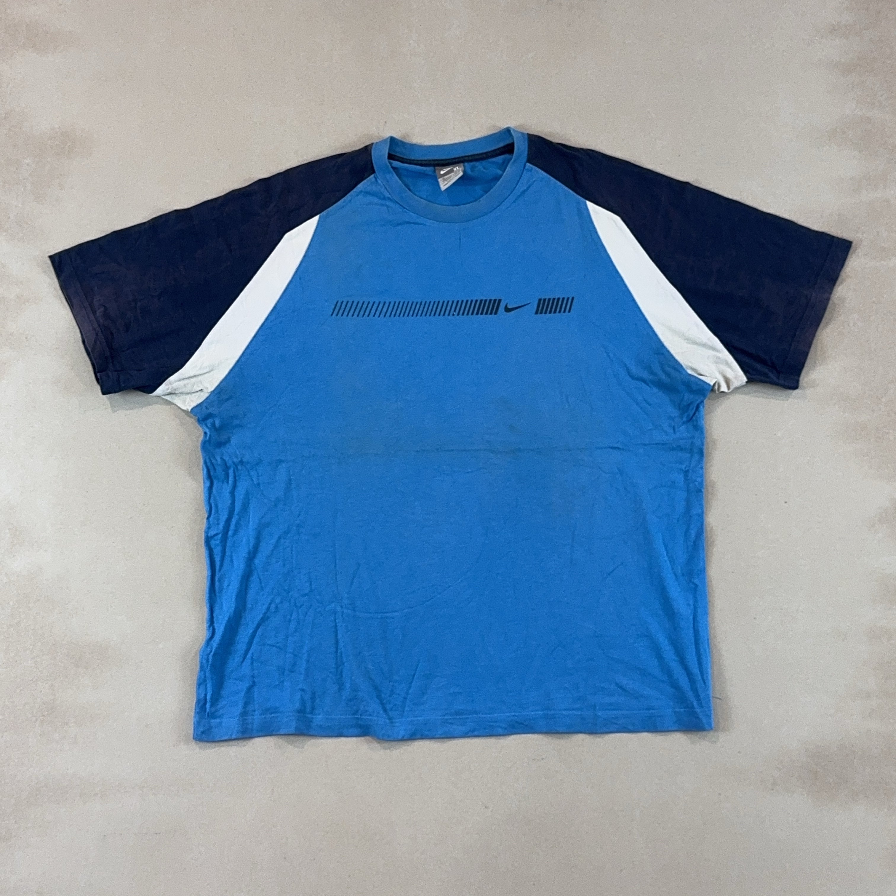 NIKE TEE - X LARGE