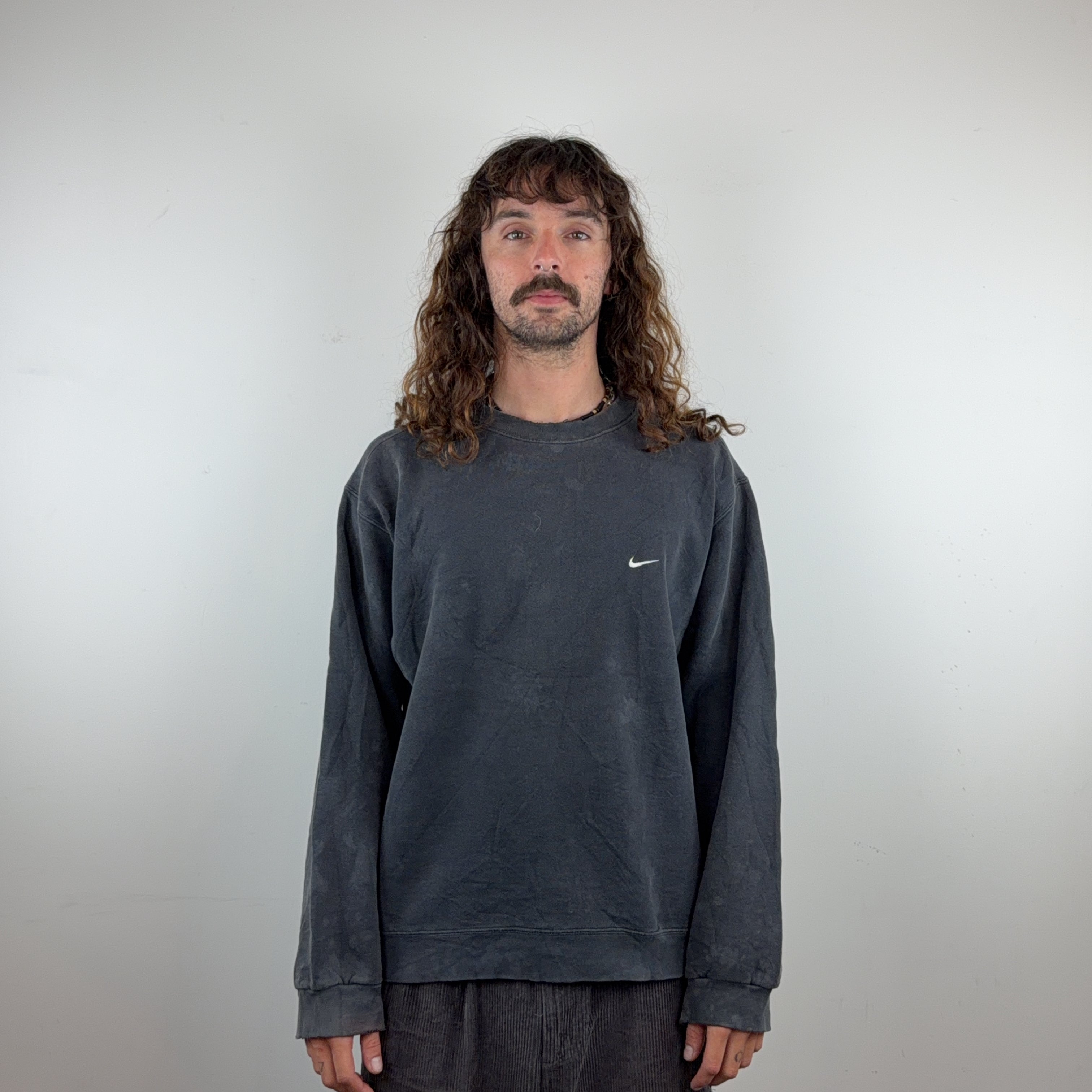 NIKE CREW - MEDIUM