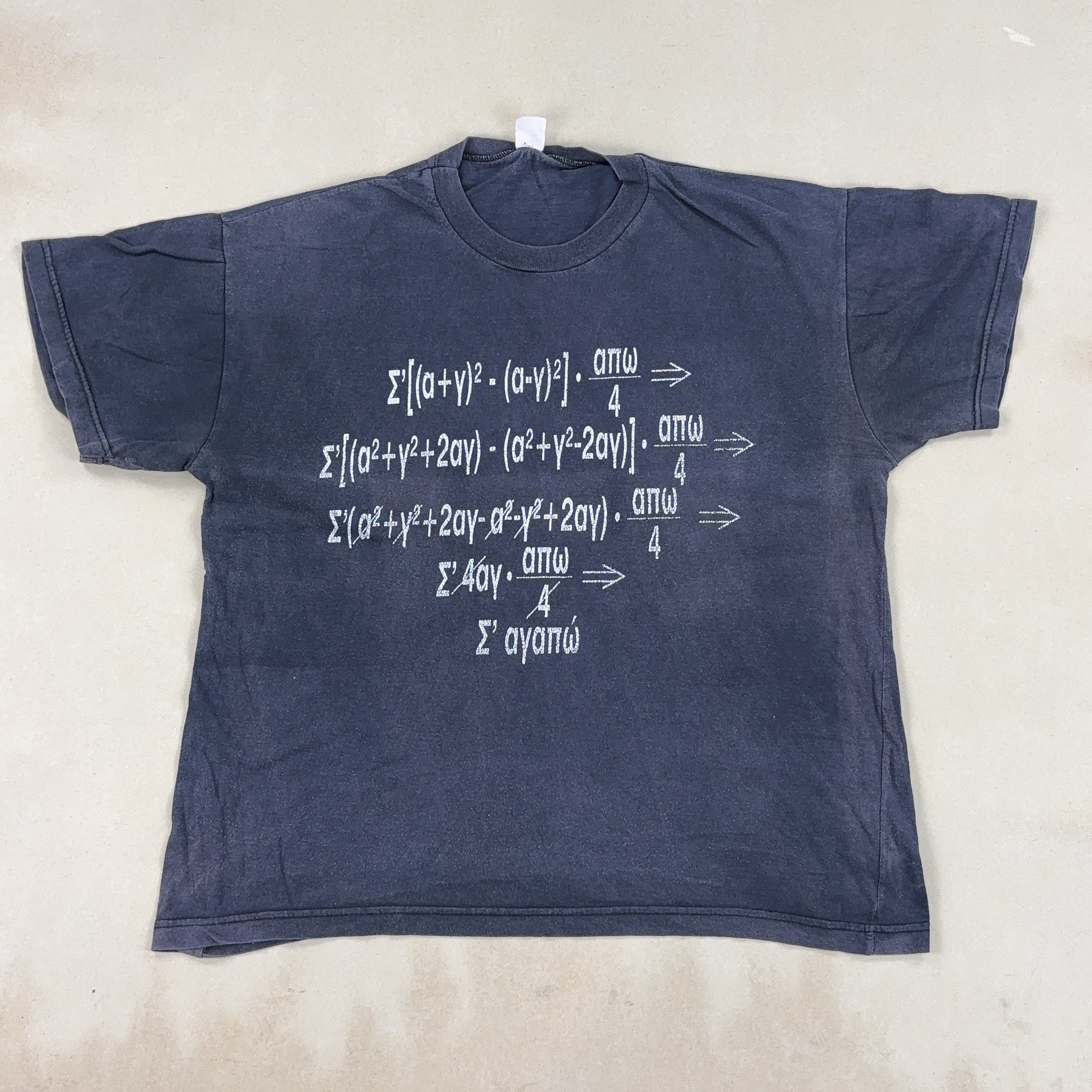 GRAPHIC NAVY BLUE TEE - MEDIUM