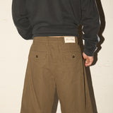 Pleated Herringbone Shorts - Martini Olive