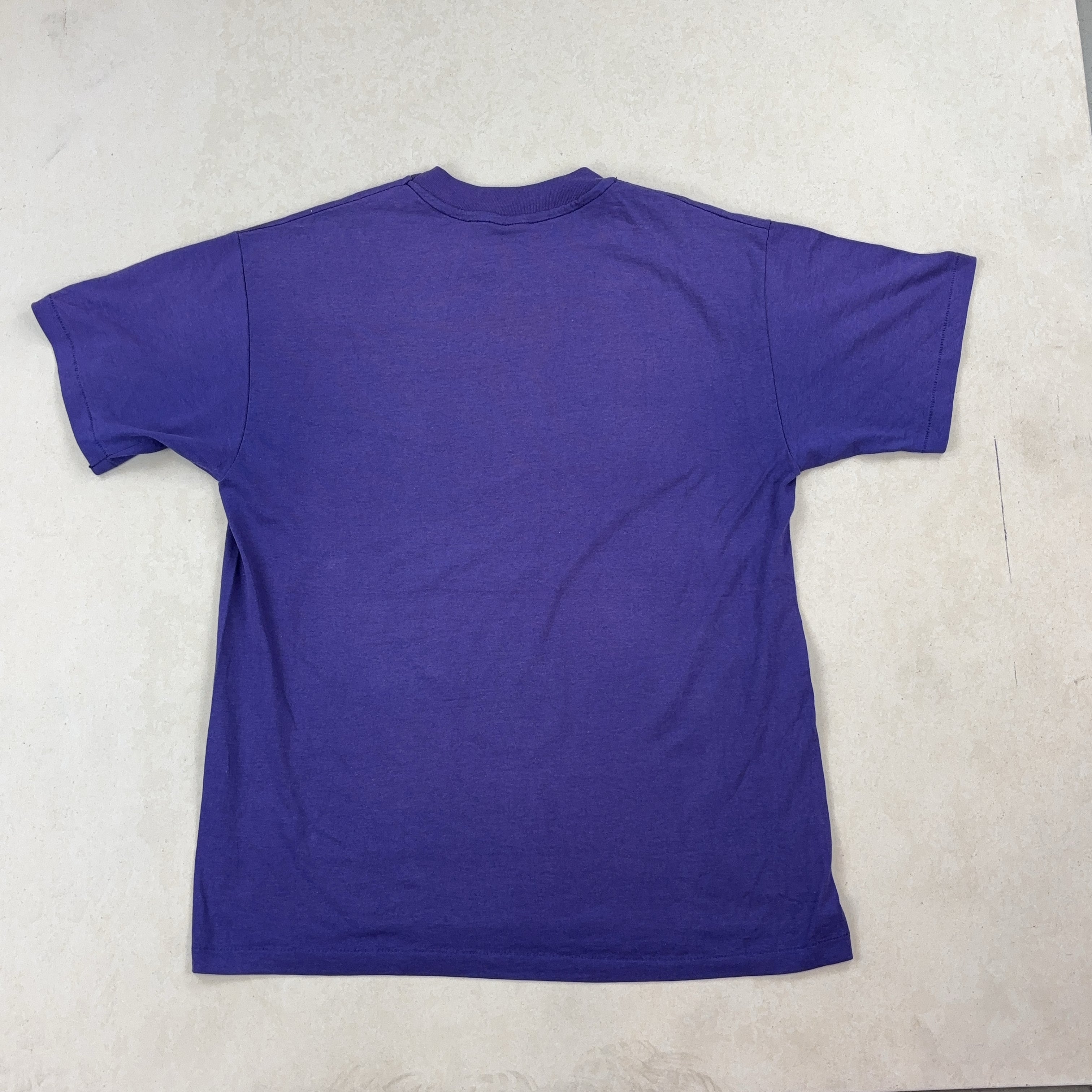 SUNFLOWER GRAPHIC TEE - MEDIUM
