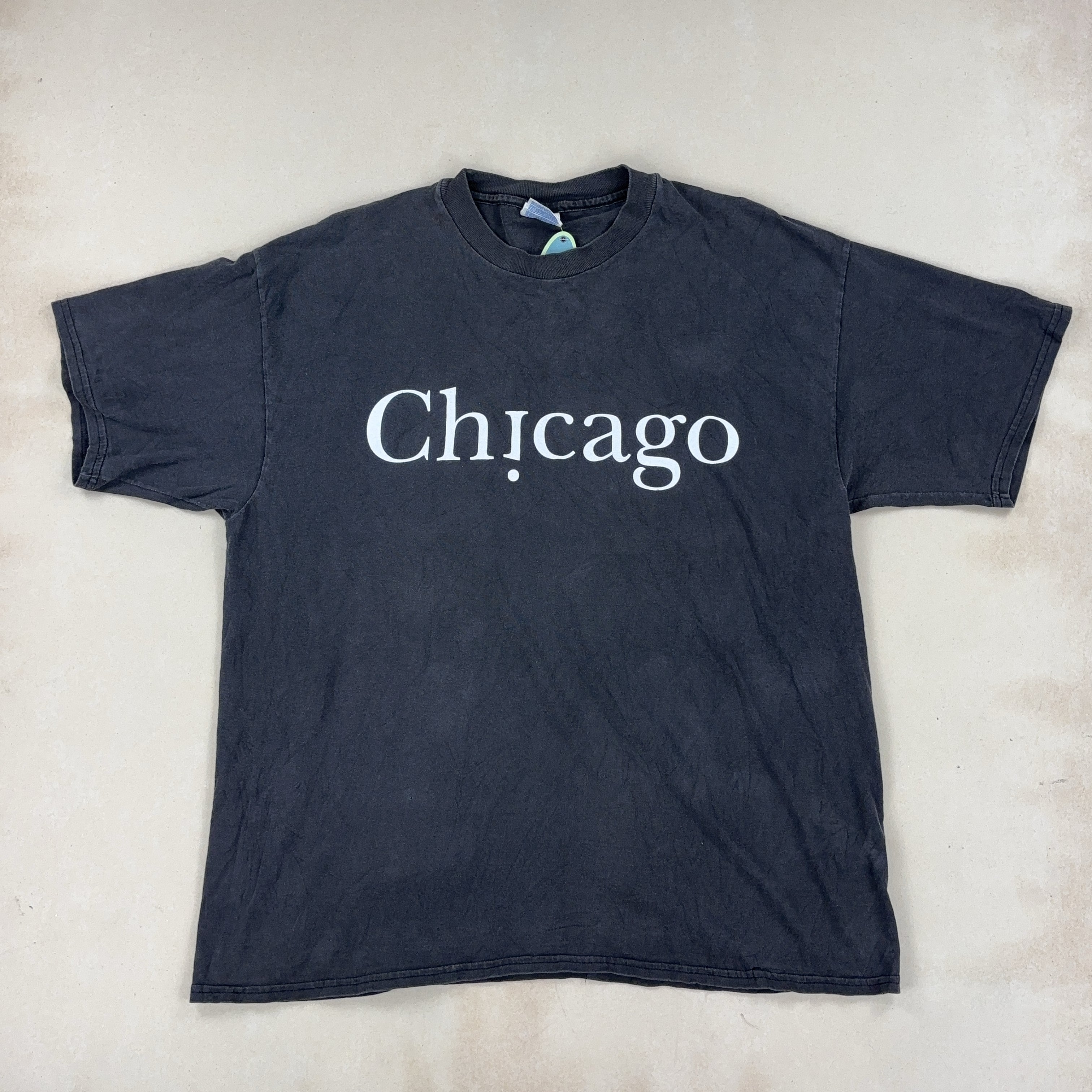 'CHICAGO' TEE - X LARGE