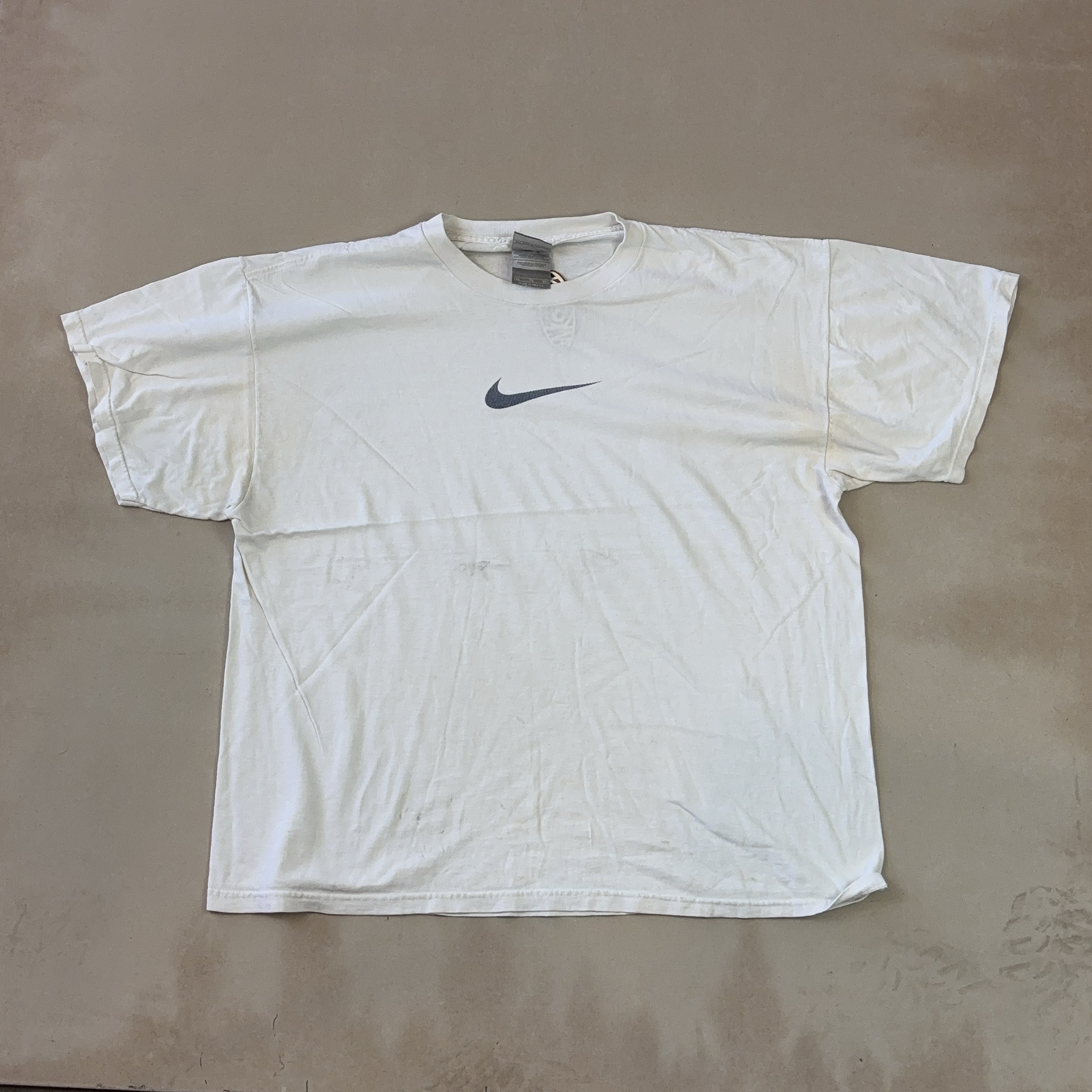NIKE TEE - X LARGE