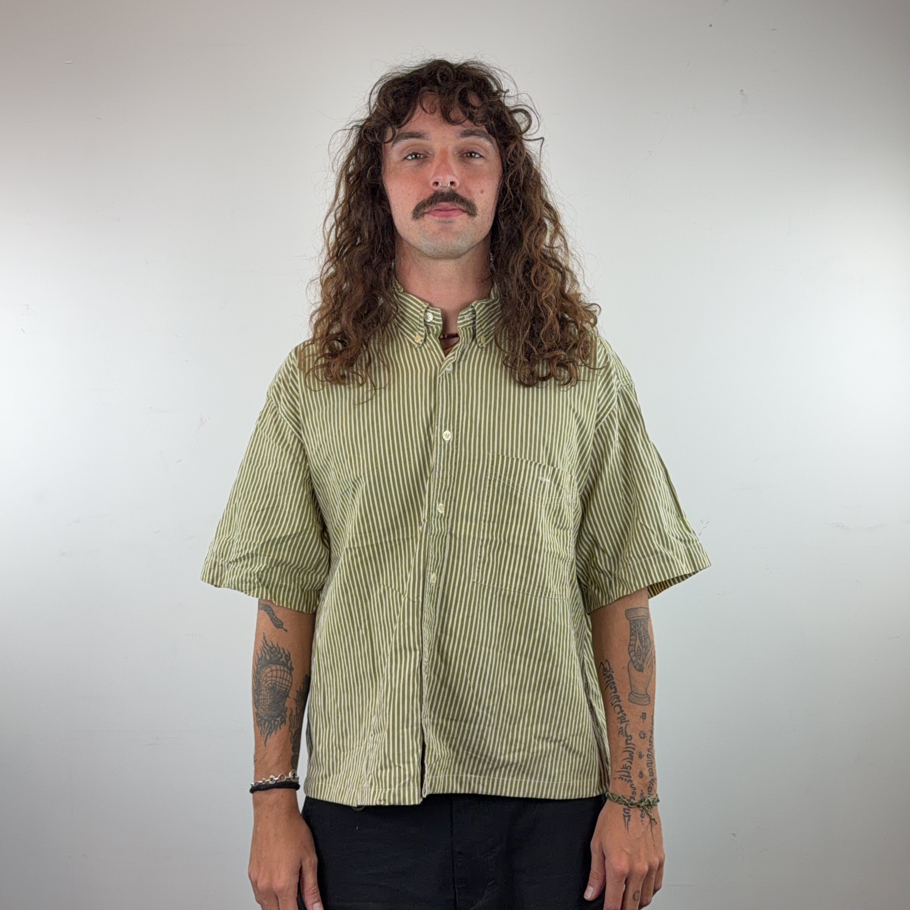 VINTAGE BOXY SHIRT - LARGE