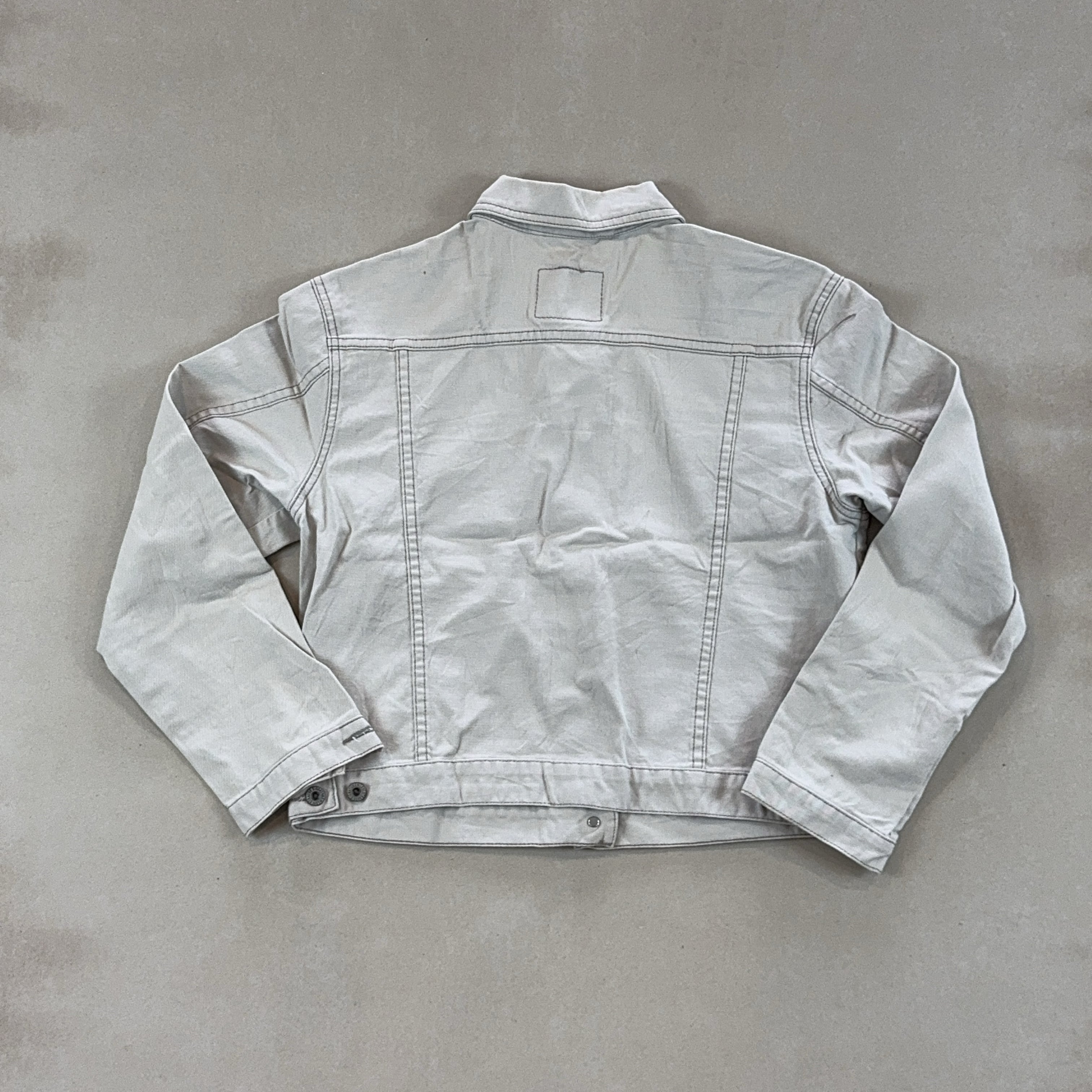 LEVI'S BEIGE DENIM JACKET - MEDIUM