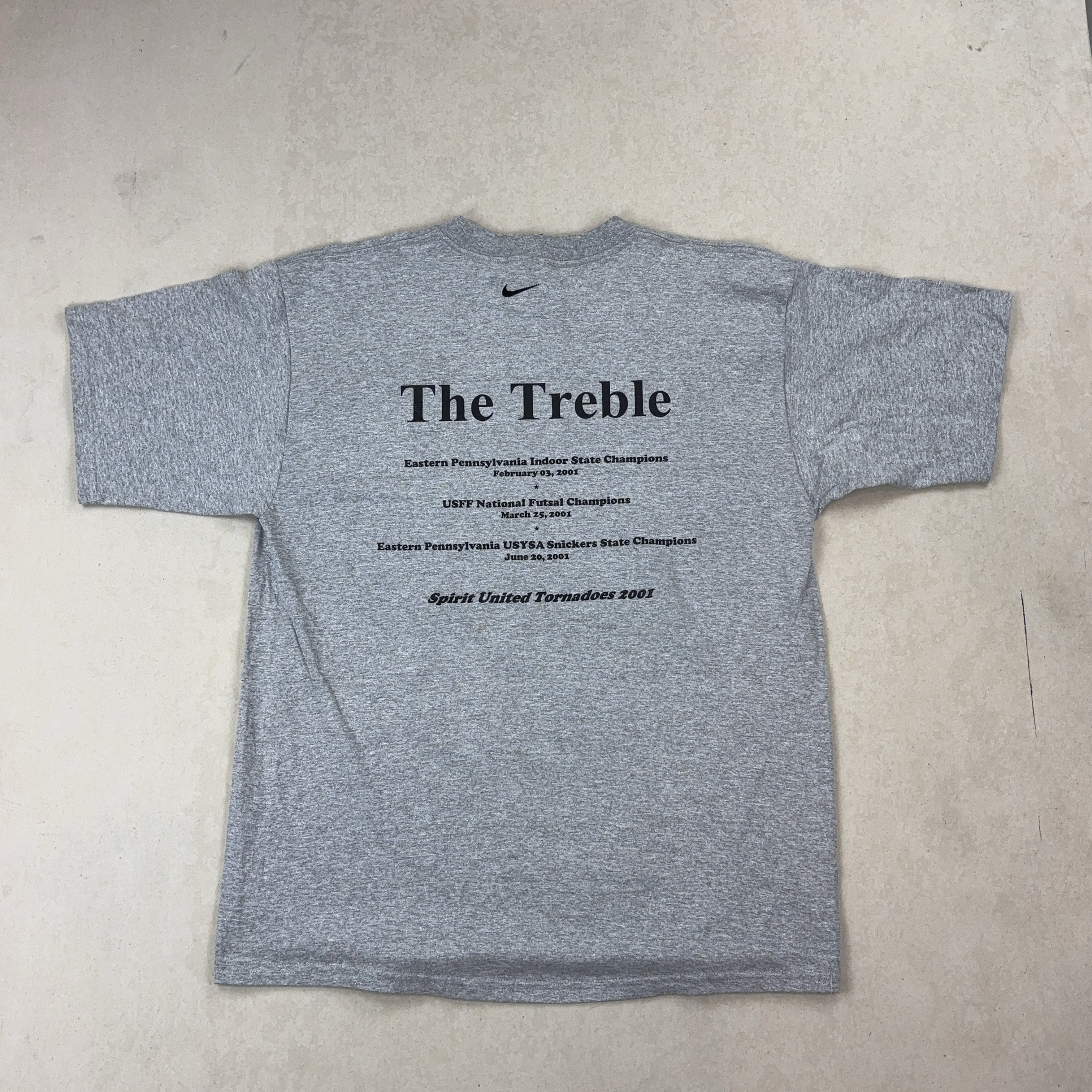 NIKE TEE - MEDIUM
