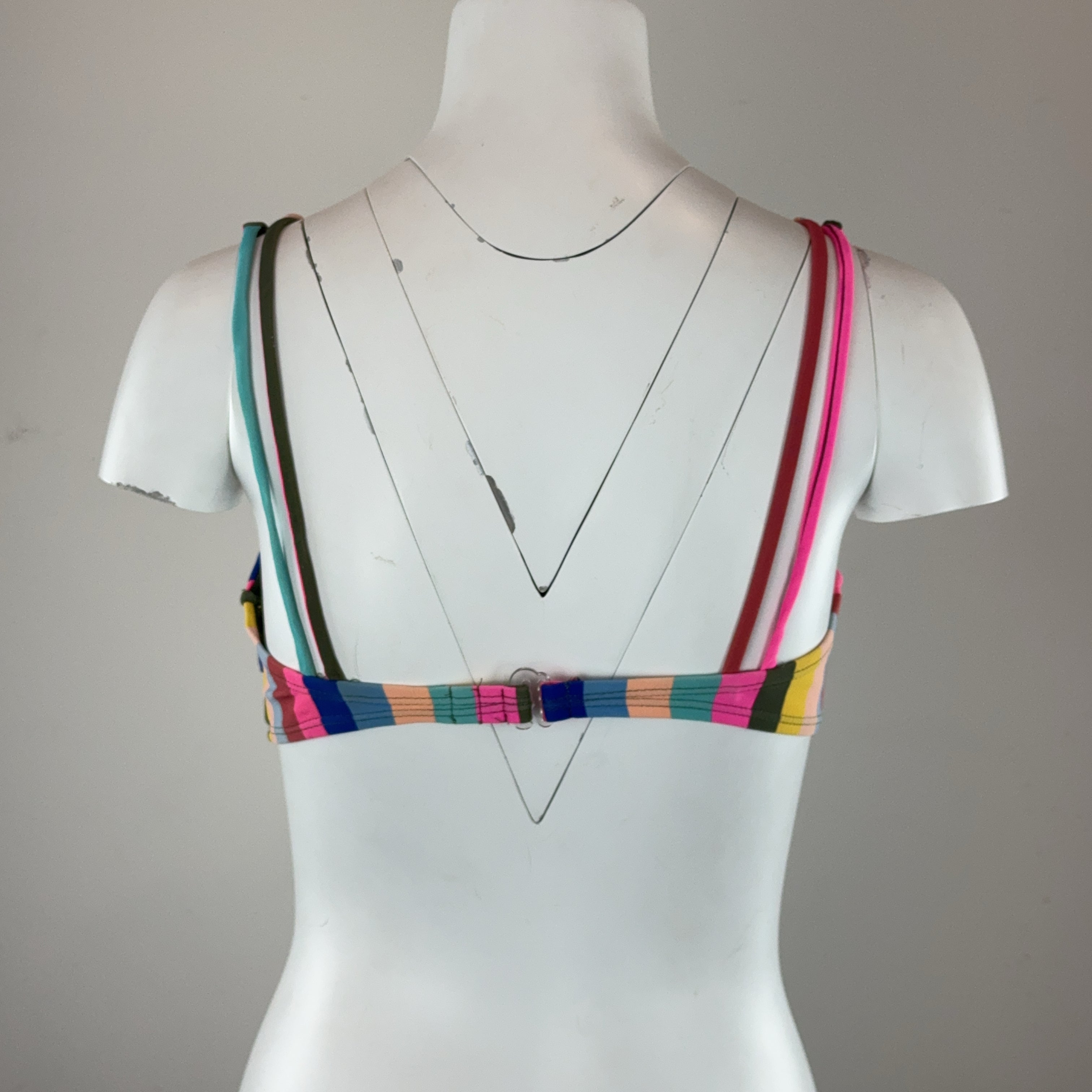 NO BOUNDARIES BIKINI TOP - LARGE