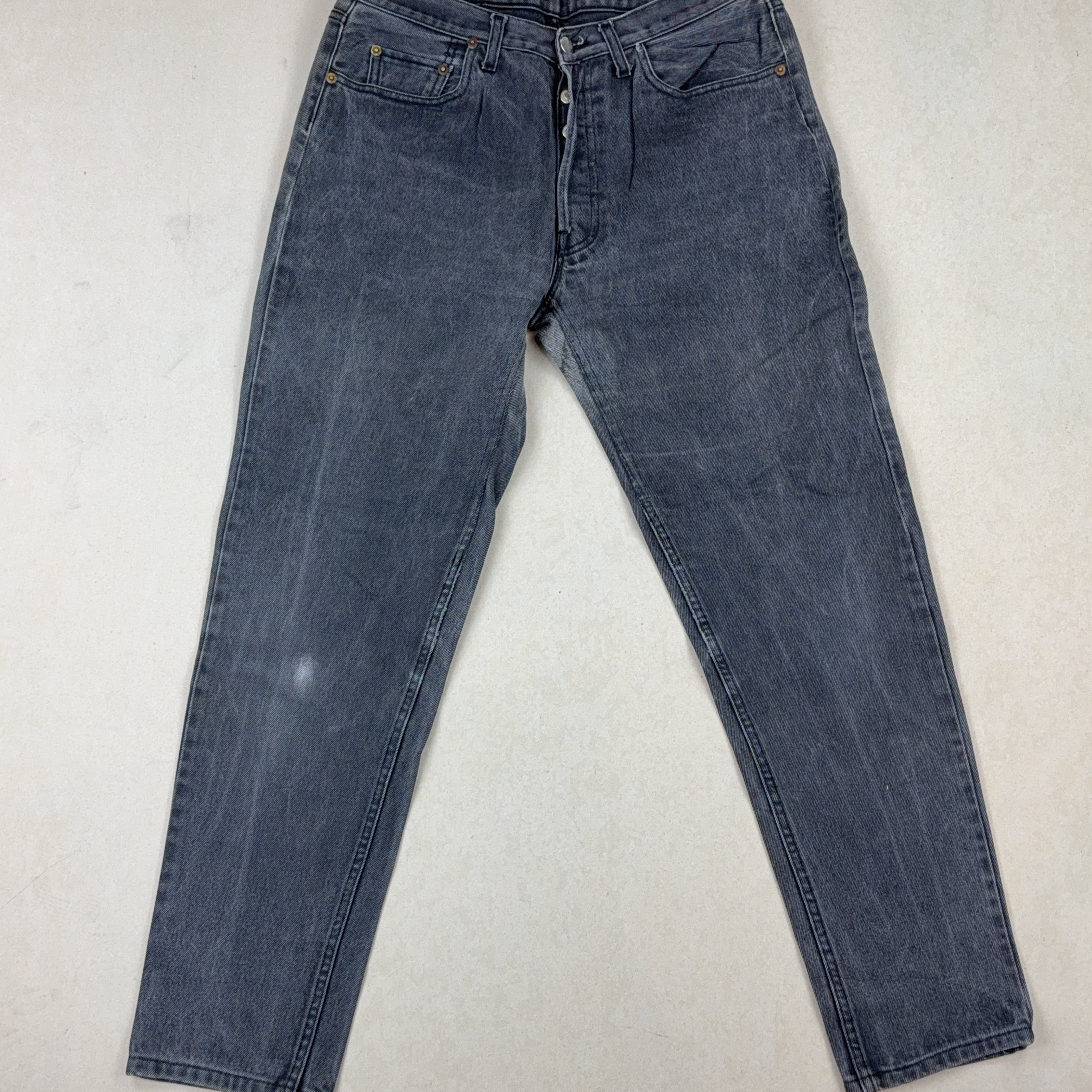 LEVI'S JEANS - MEDIUM