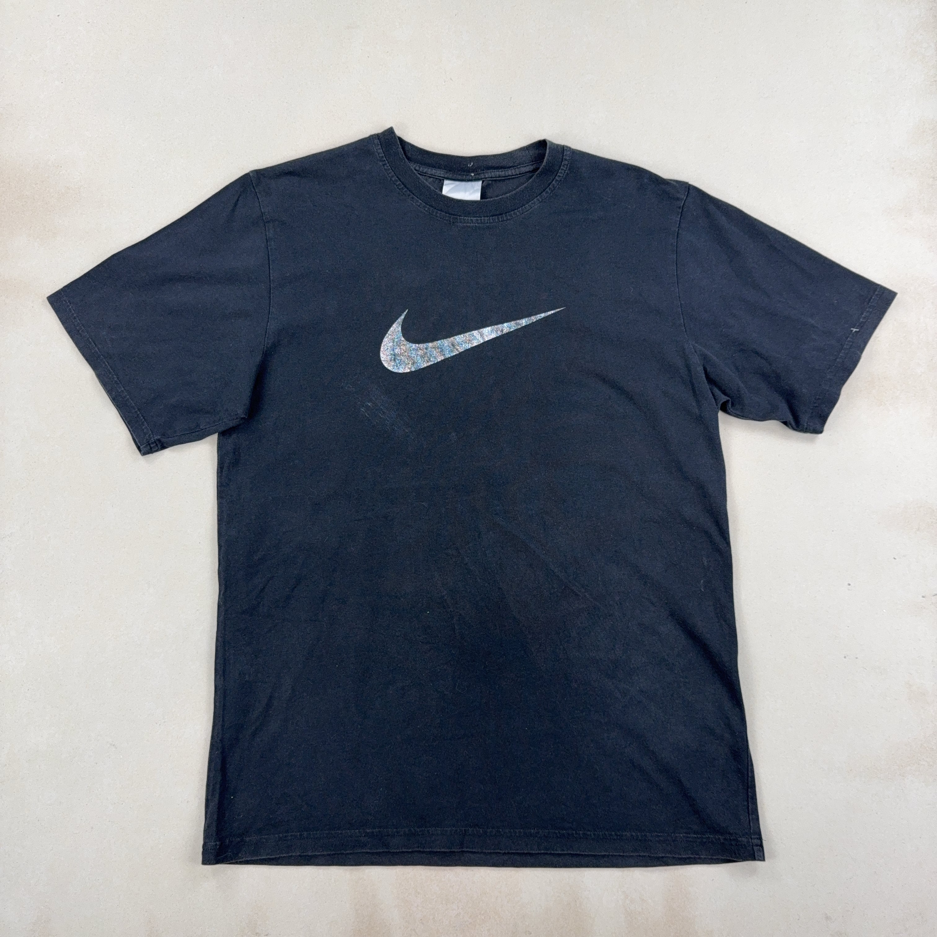 NIKE TEE - MEDIUM