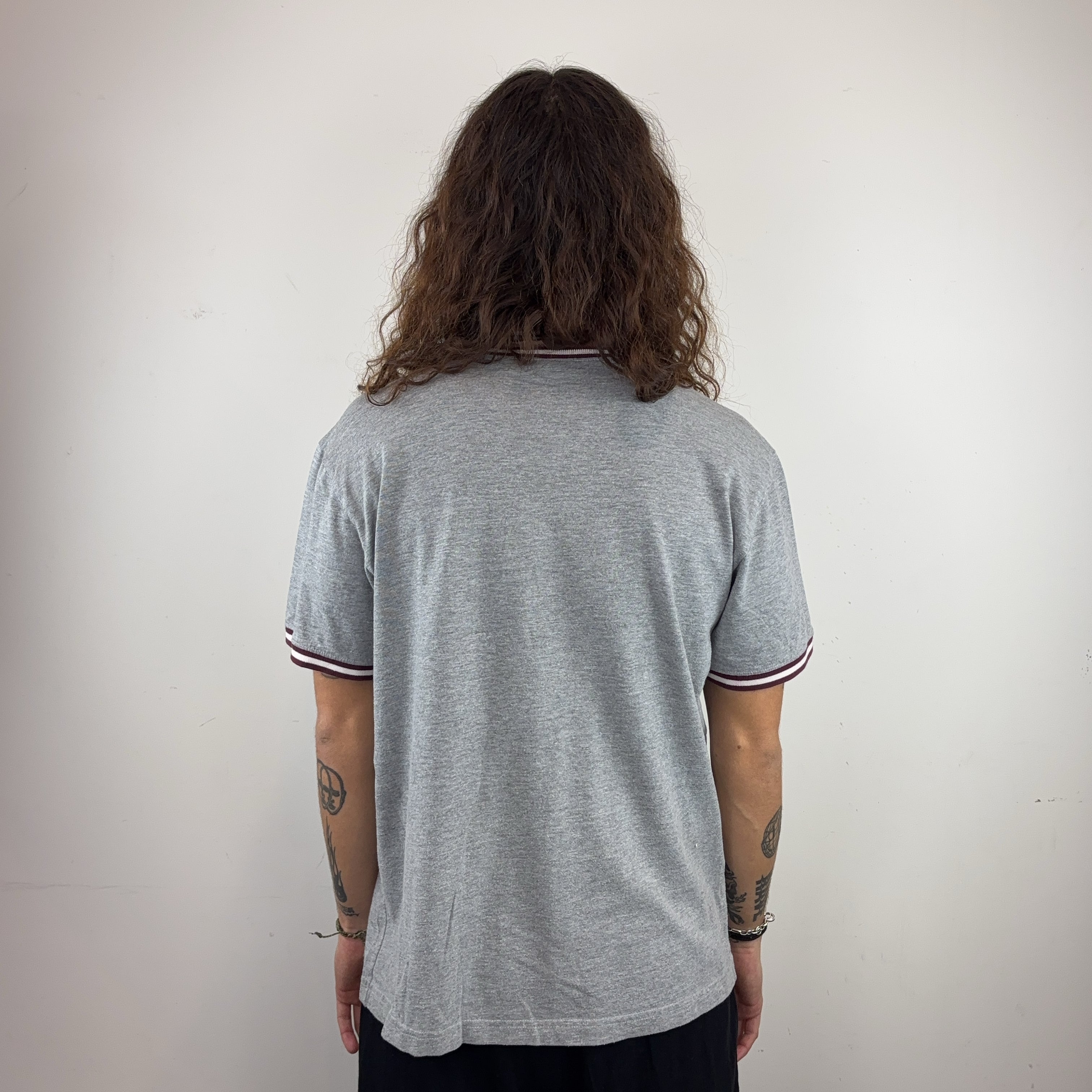 OLD NAVY 'ATHLETICS' TEE - MEDIUM