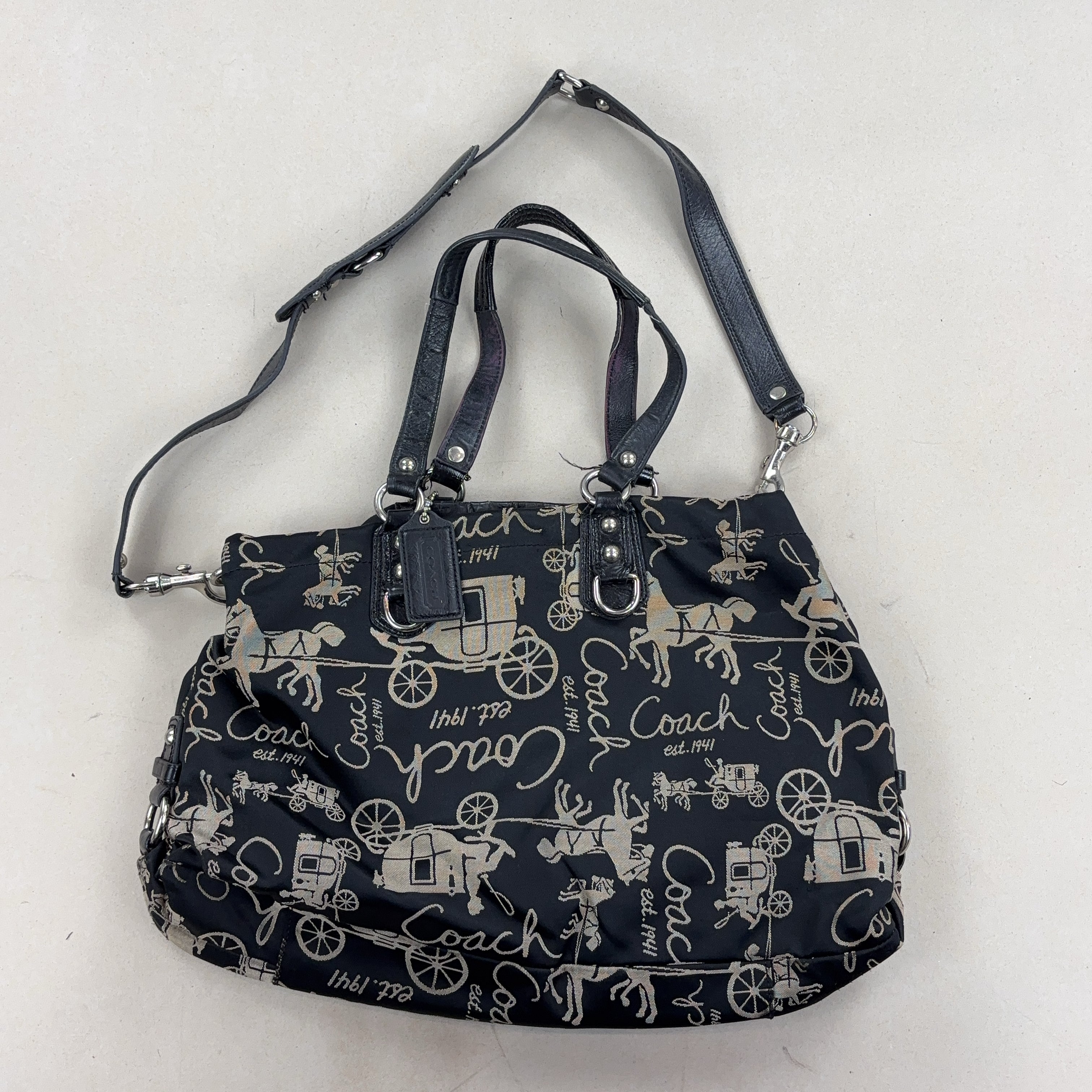 COACH HANDBAG - MEDIUM
