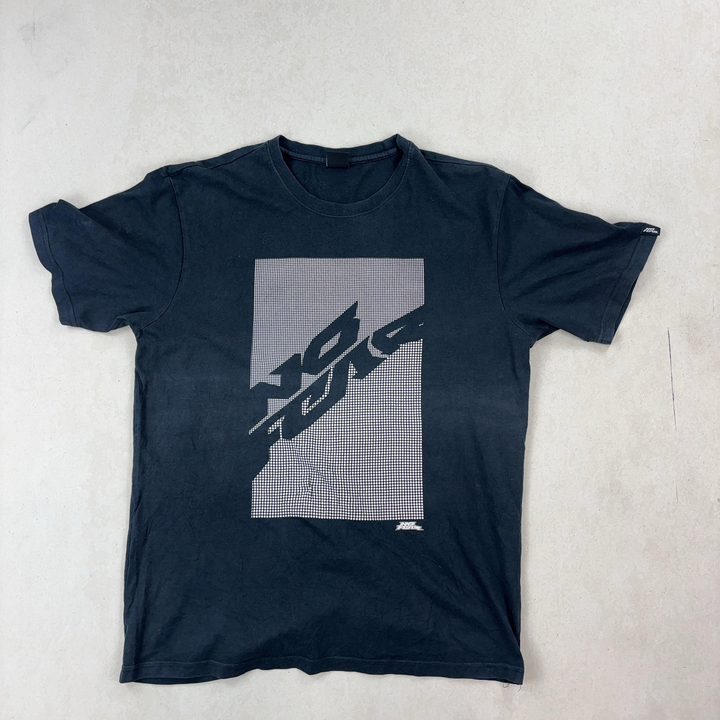 NO FEAR GRAPHIC TEE - MEDIUM