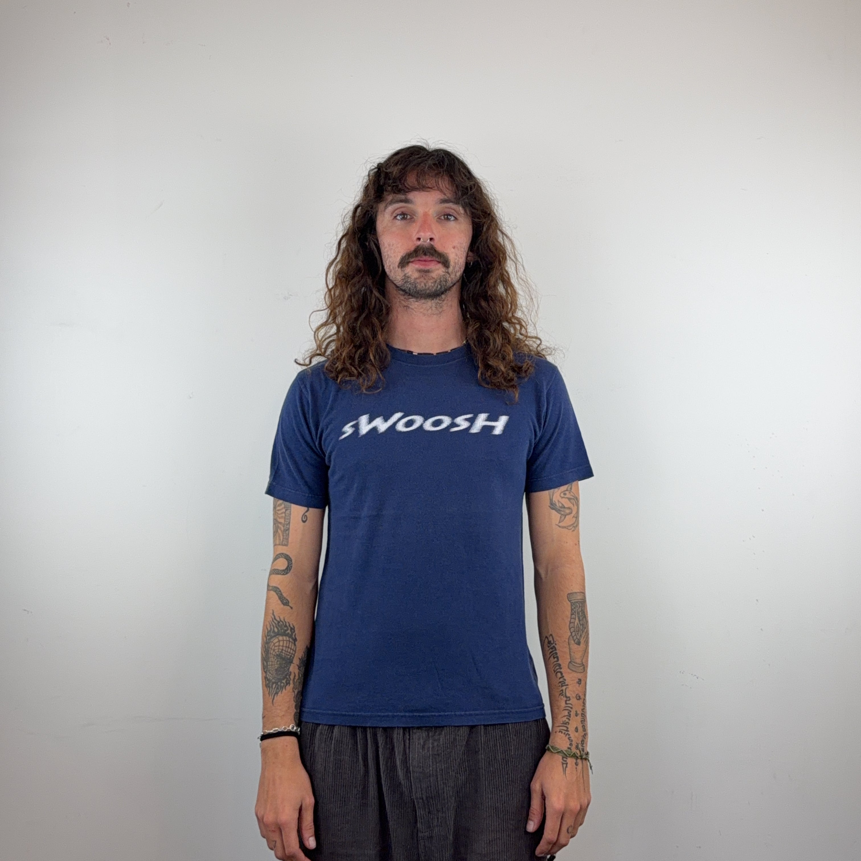 NIKE TEE - MEDIUM