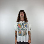 GRAPHIC VINTAGE TEE - LARGE