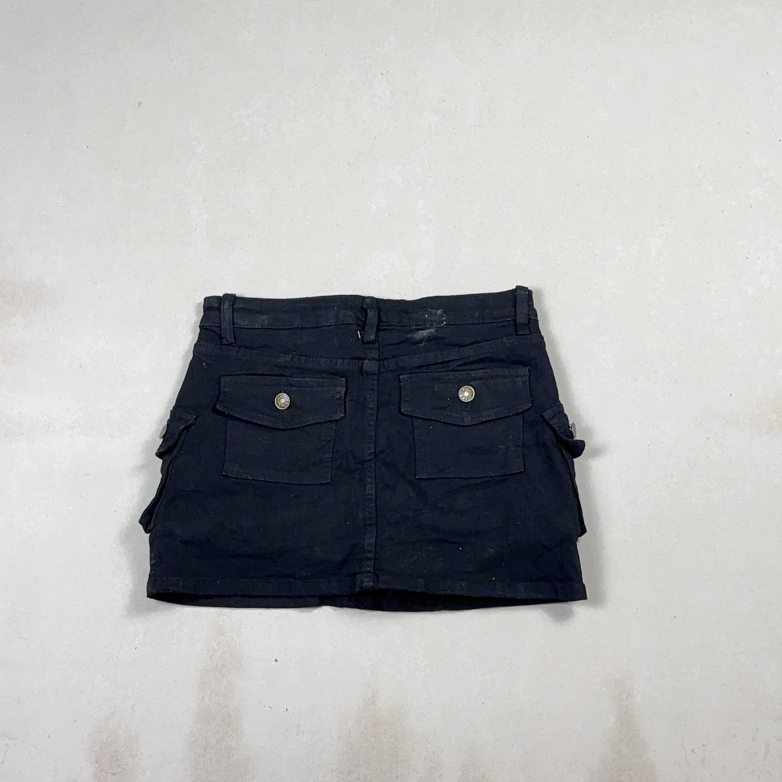 VINTAGE BLACK DENIM SKIRT - SMALL