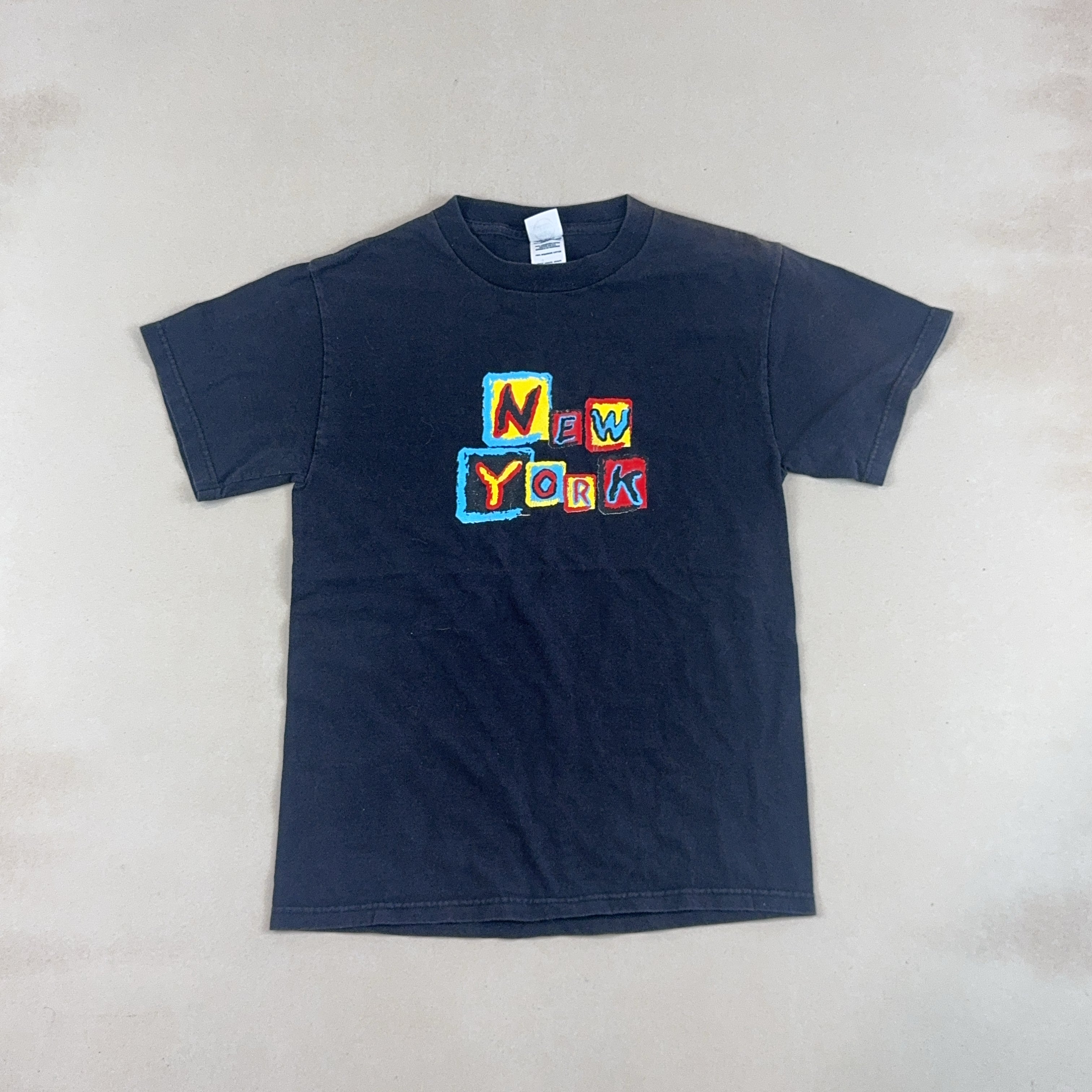 GRAPHIC TEE - SMALL