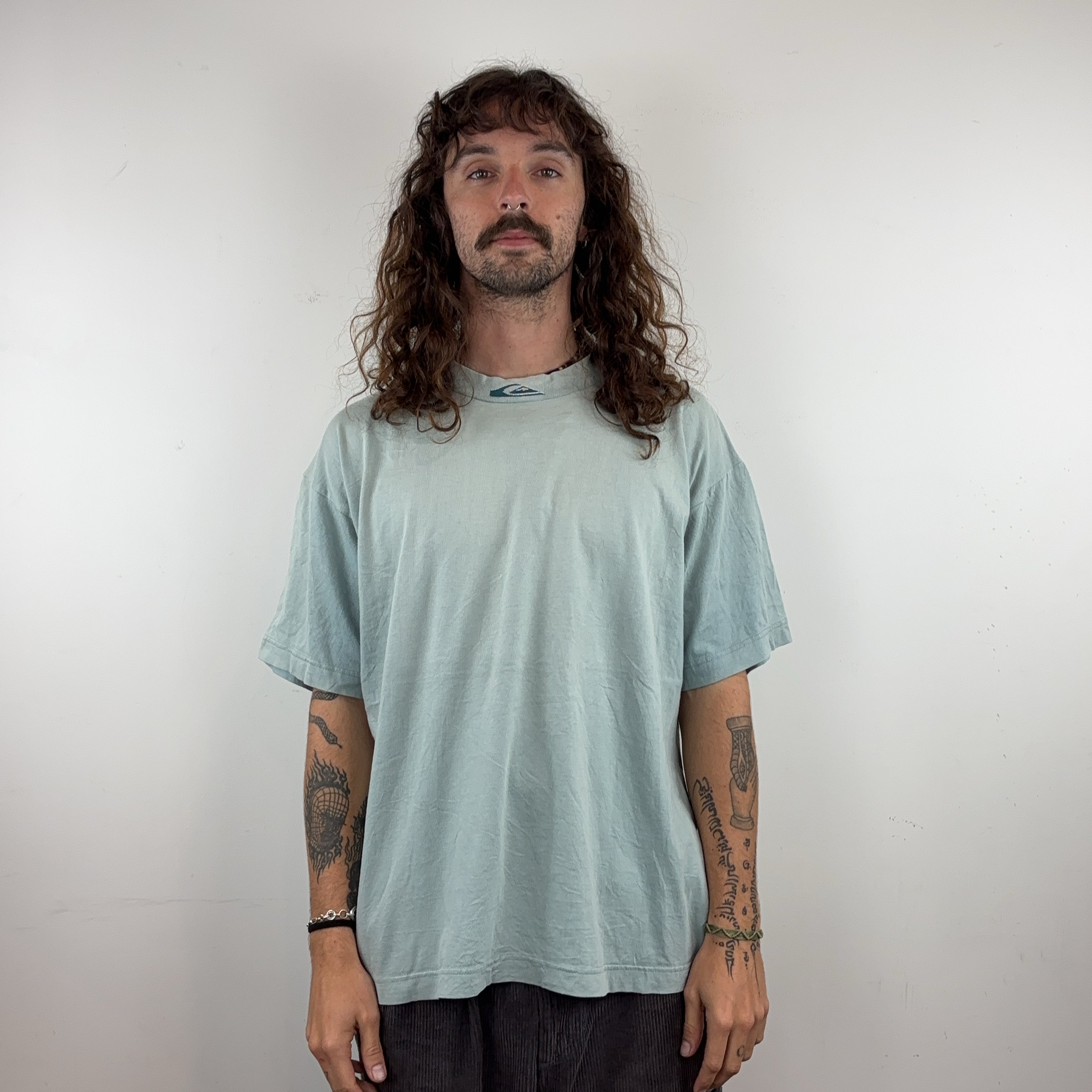 QUIKSILVER TEE - LARGE