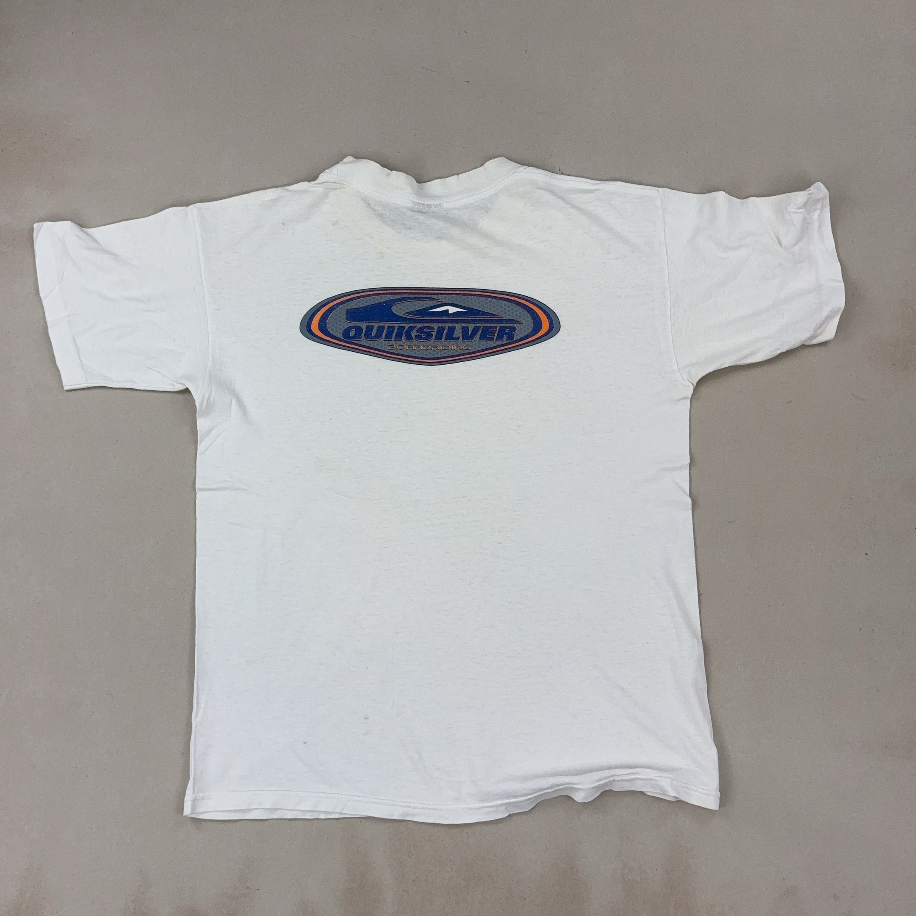 QUIKSILVER TEE - MEDIUM