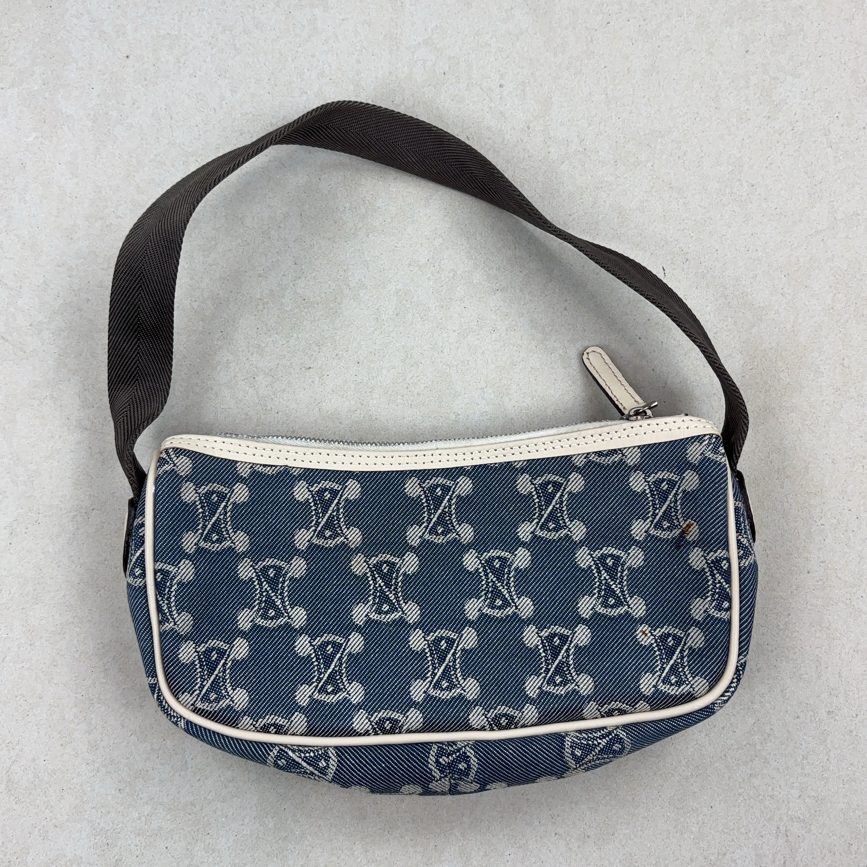VINTAGE HANDBAG - X SMALL