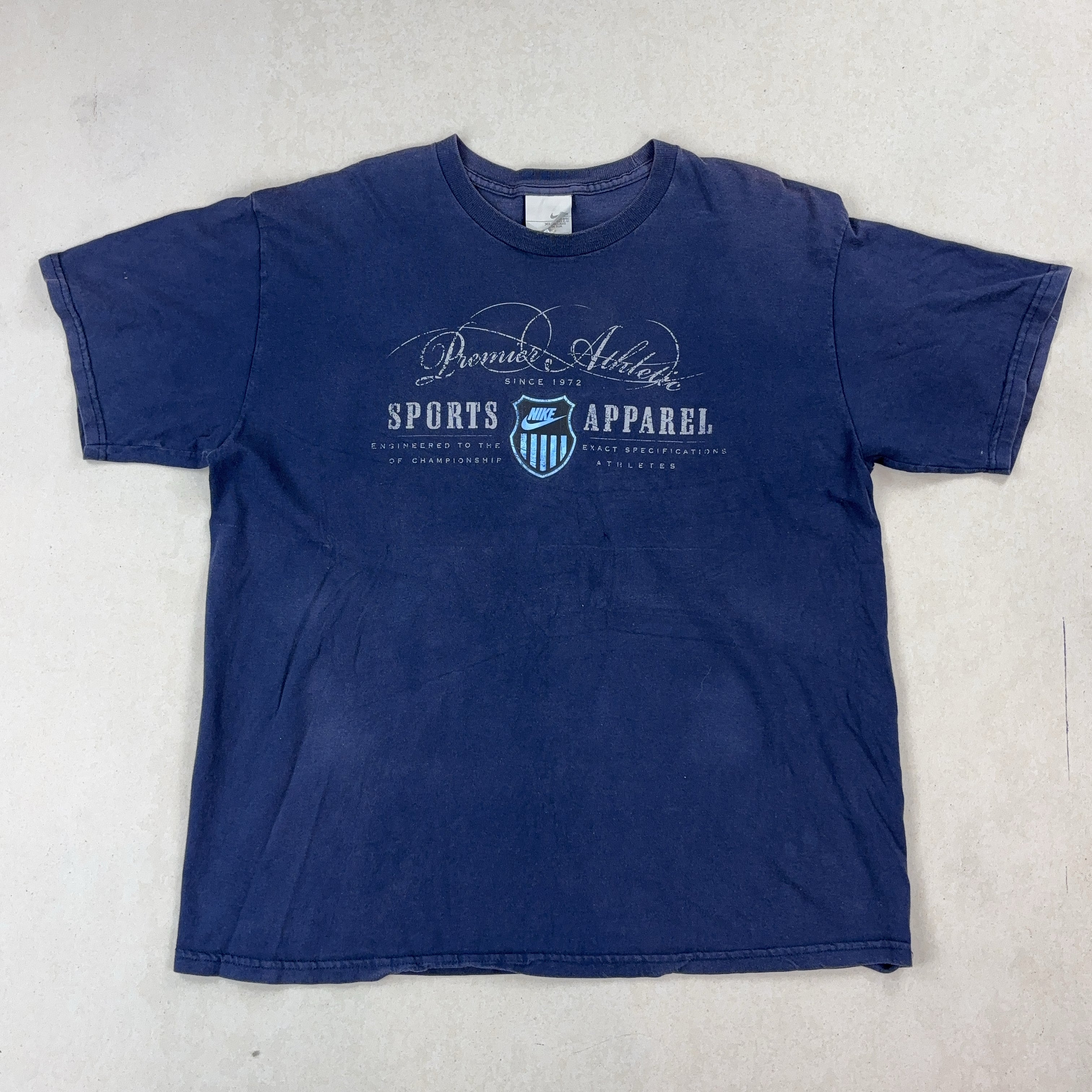 NIKE TEE - LARGE