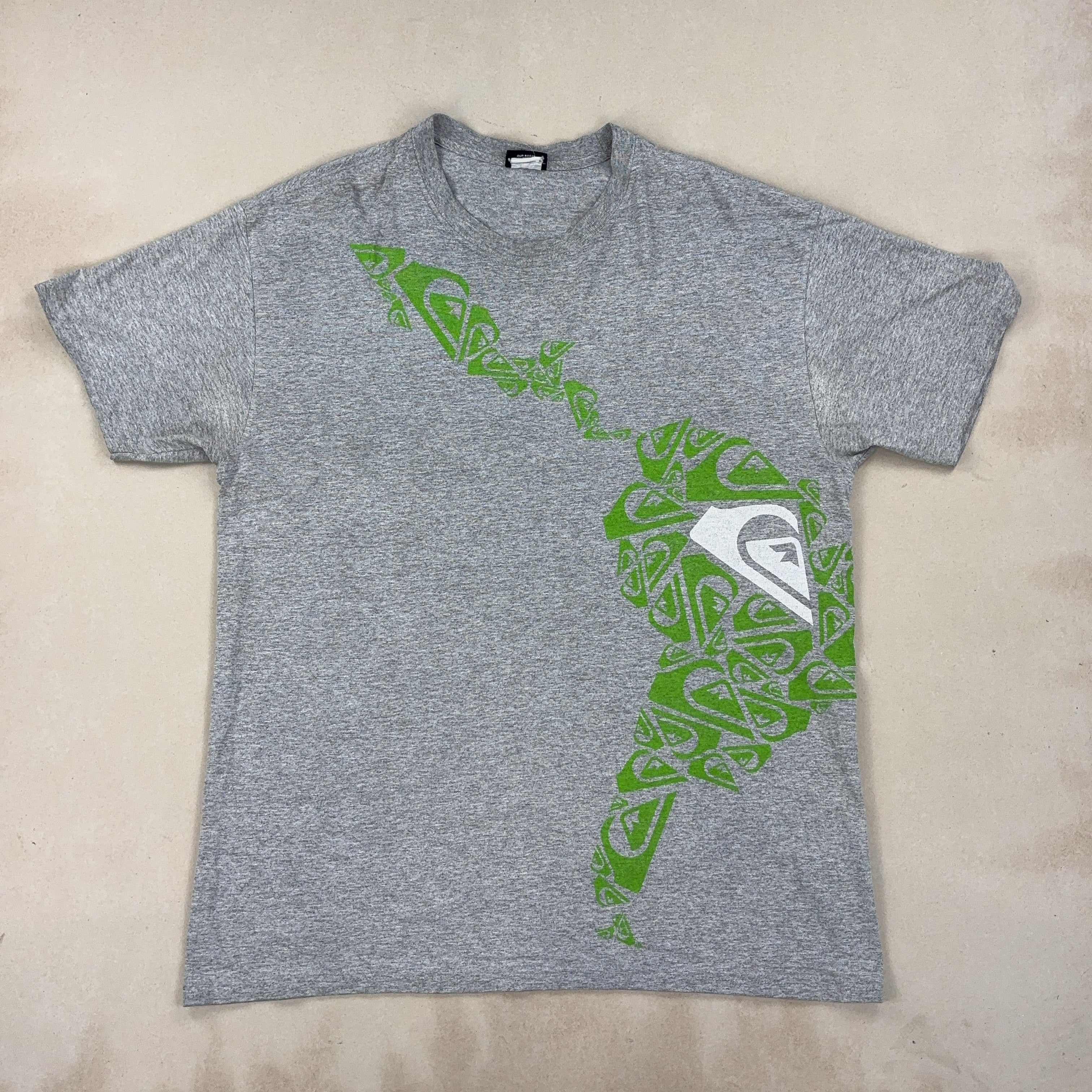 QUIKSILVER TEE - X LARGE