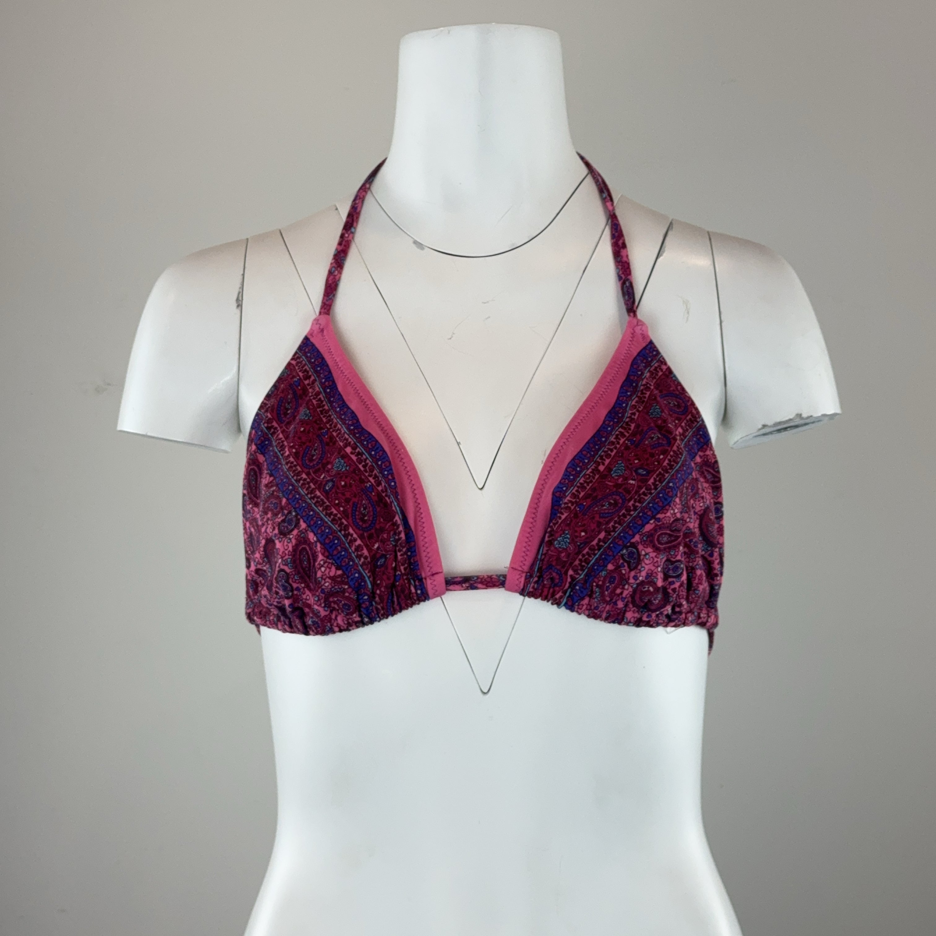 QUEEN FLOWRA BIKINI TOP - MEDIUM