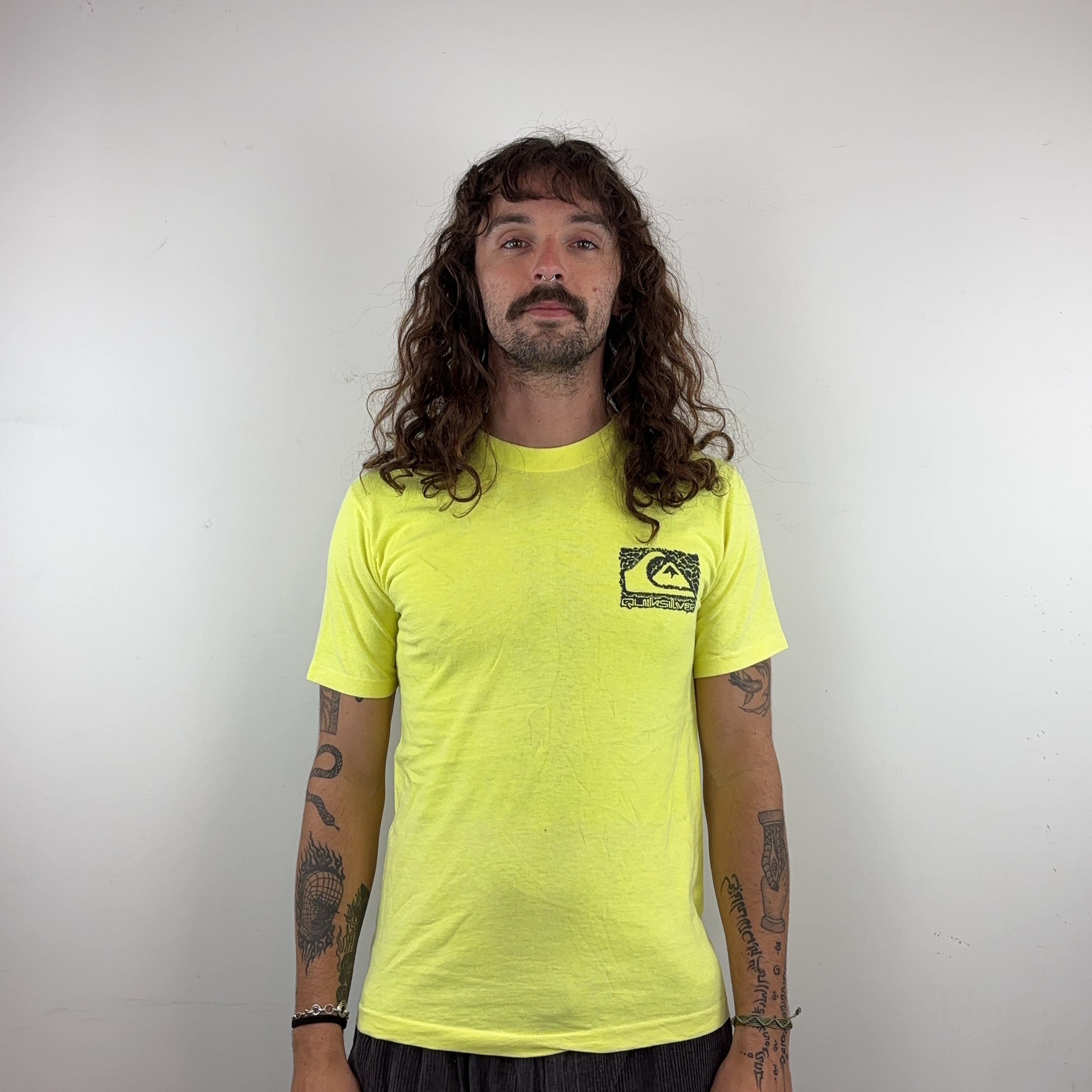 'QUIKSILVER' TEE - SMALL