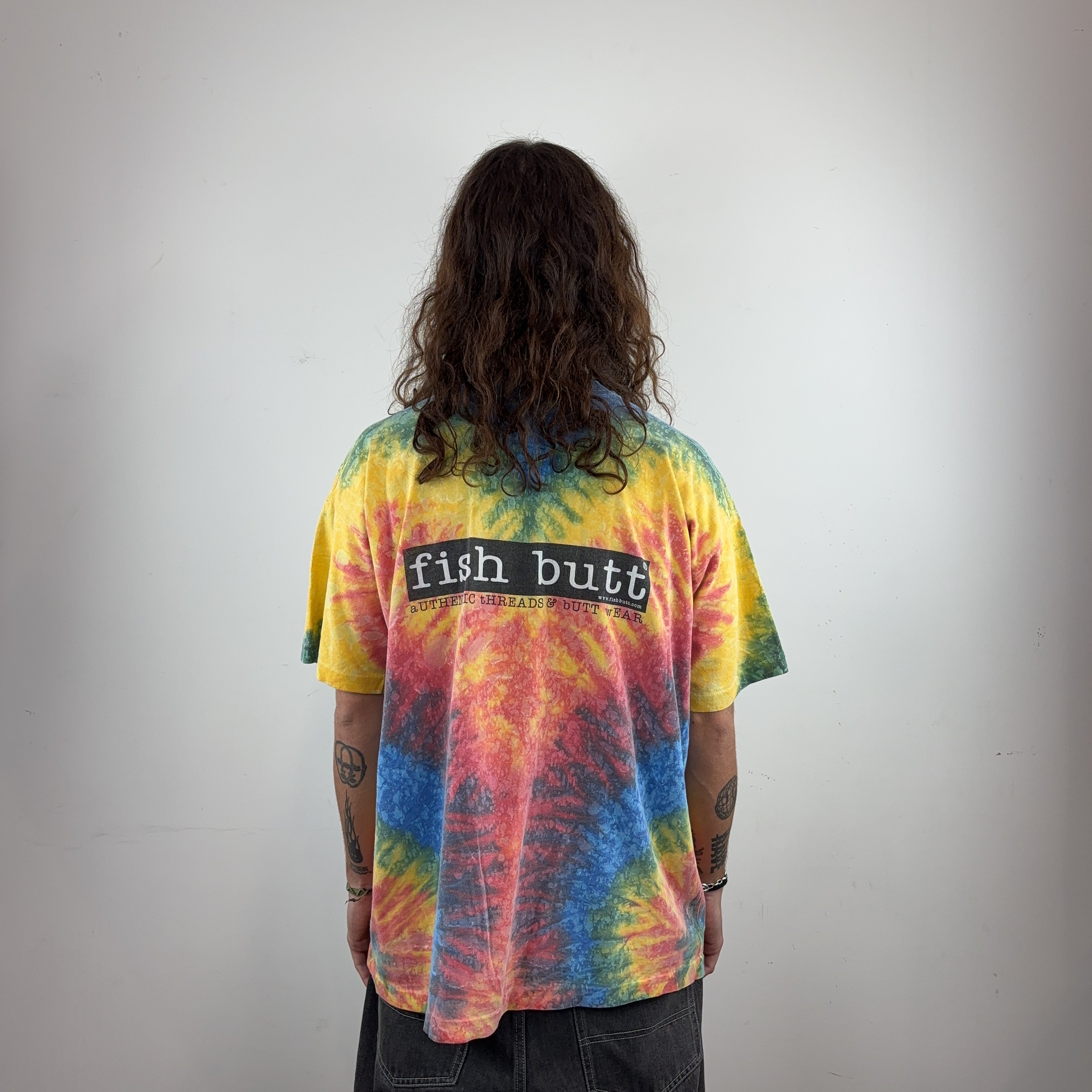 'FISH BUTT' TEE - LARGE