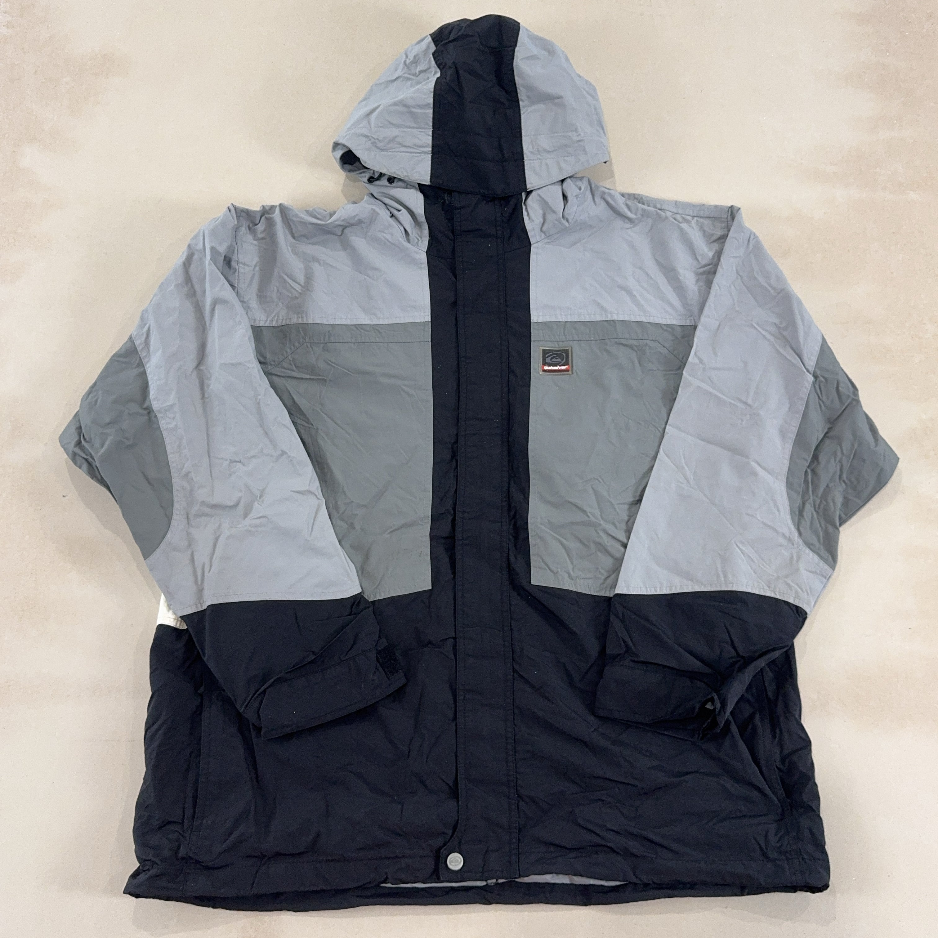 QUIKSILVER BLACK & GREY JACKET - X LARGE