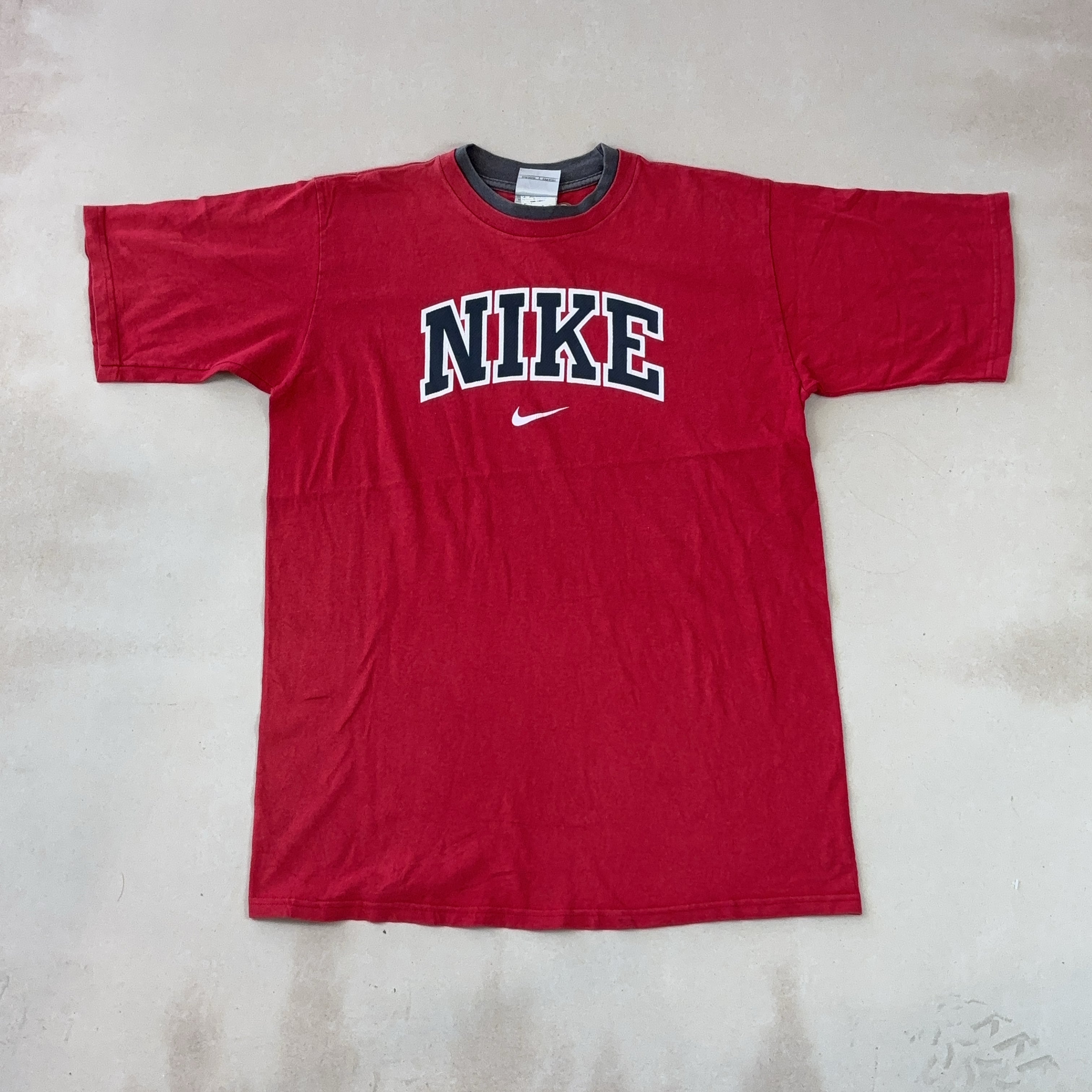 NIKE TEE - LARGE