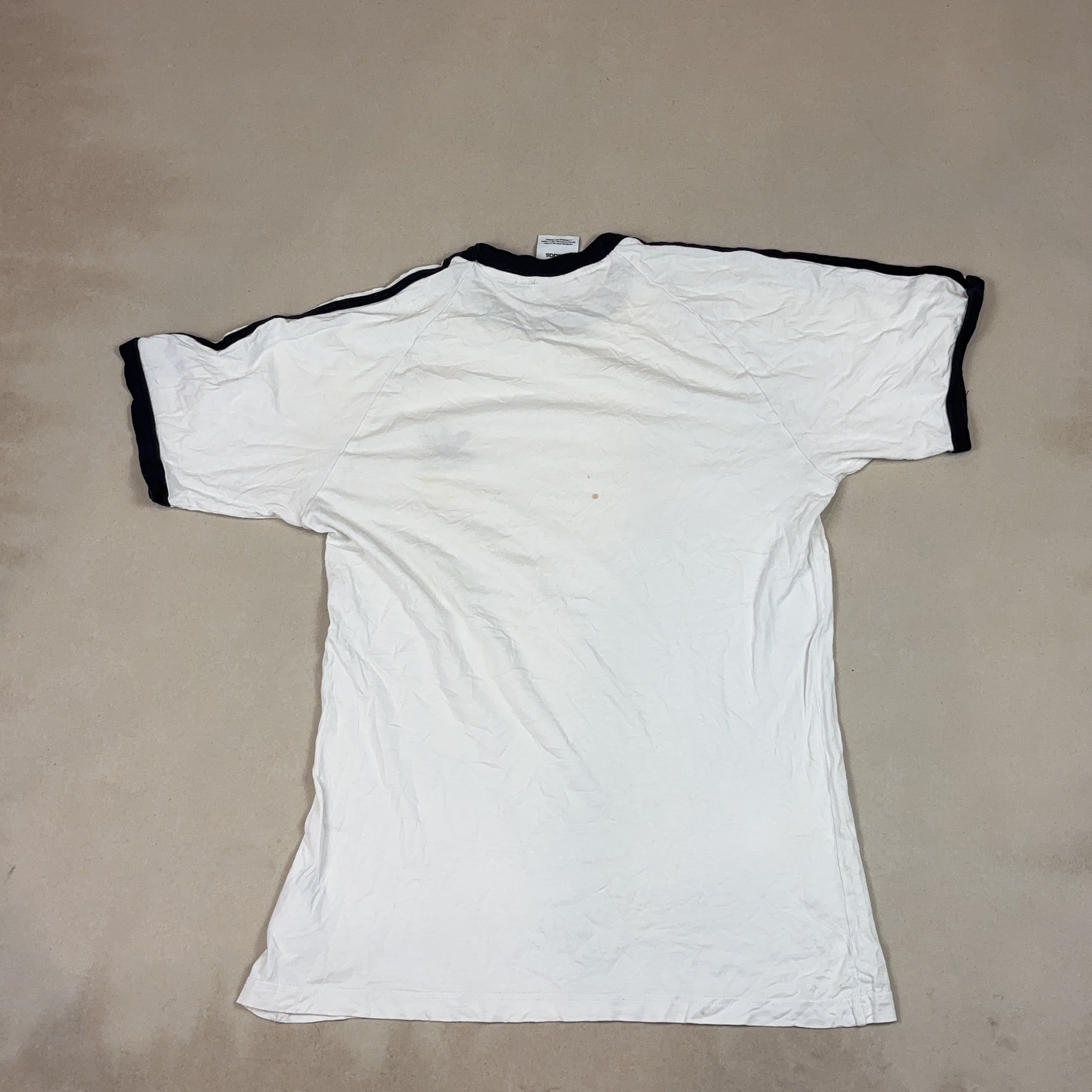 ADIDAS TEE - MEDIUM