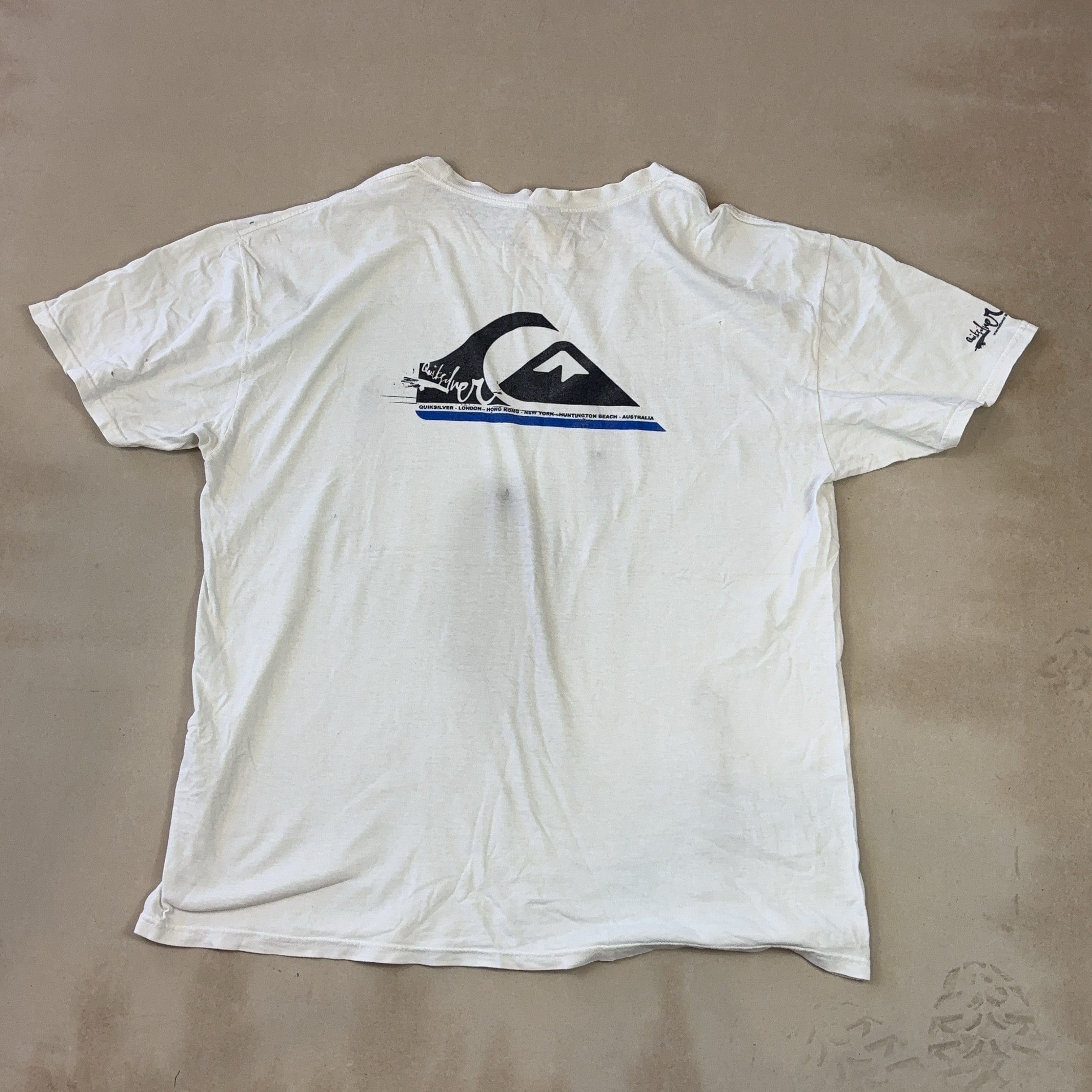 QUIKSILVER TEE - X LARGE