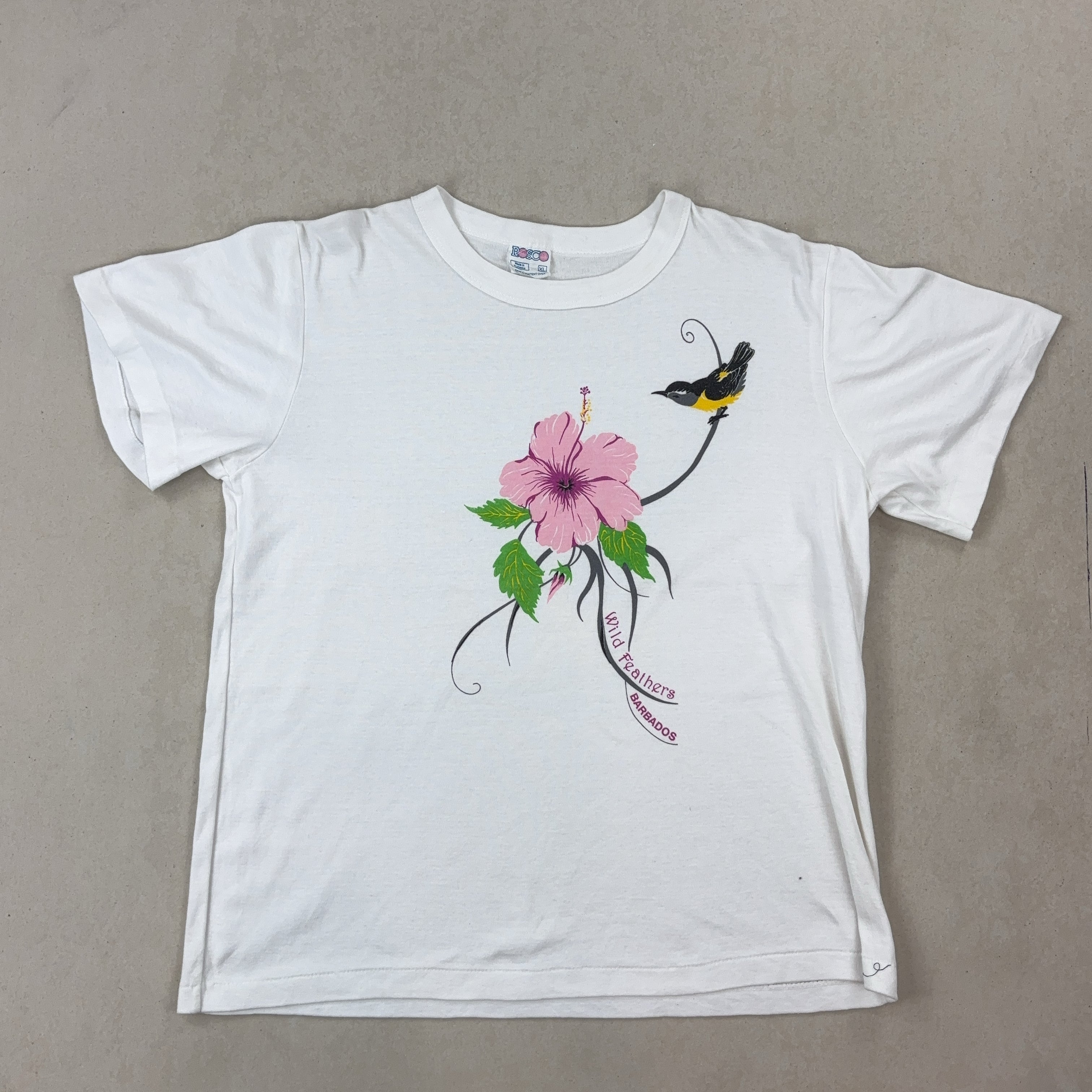 'WILD FEATHERS' GRAPHIC TEE - MEDIUM