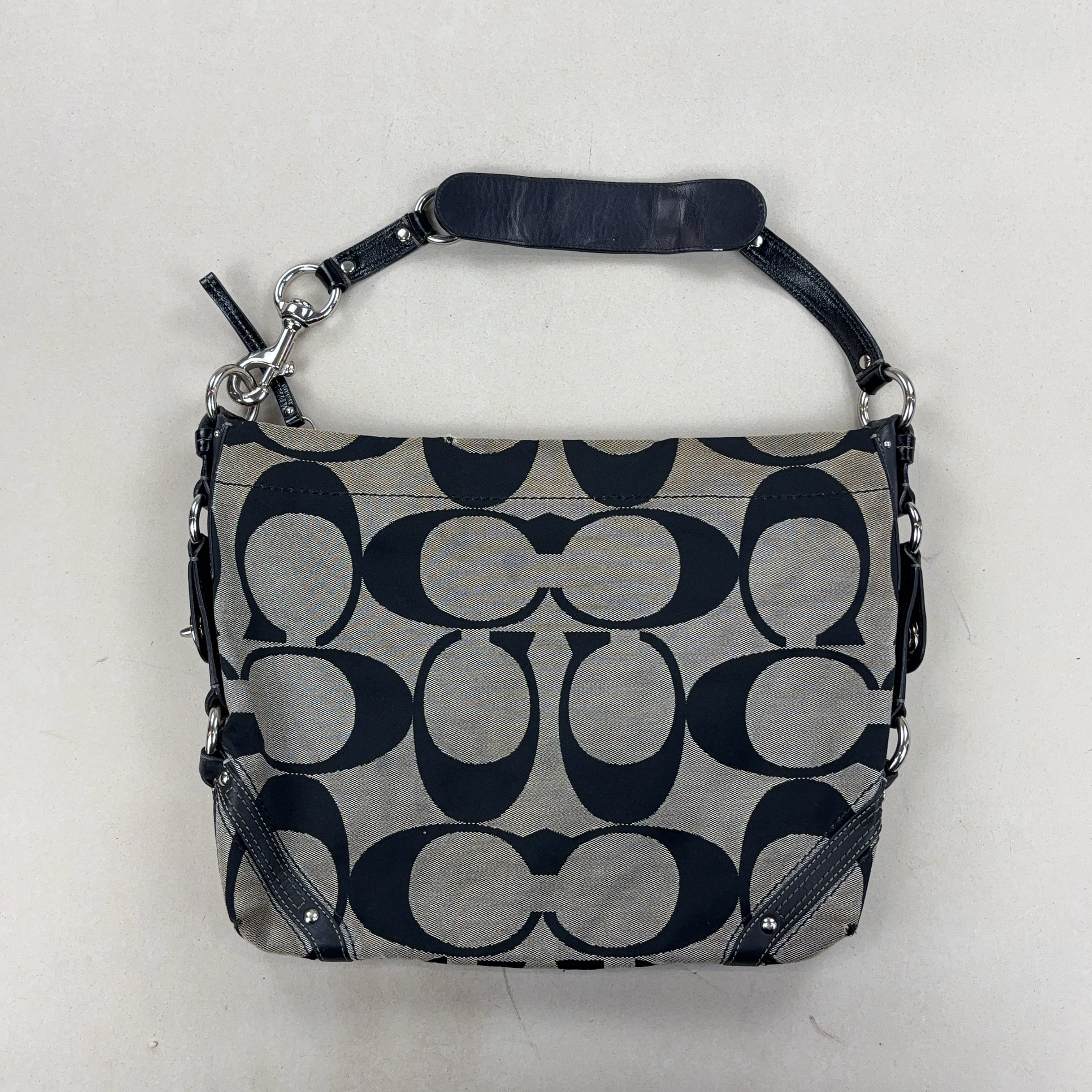 COACH HANDBAG - MEDIUM