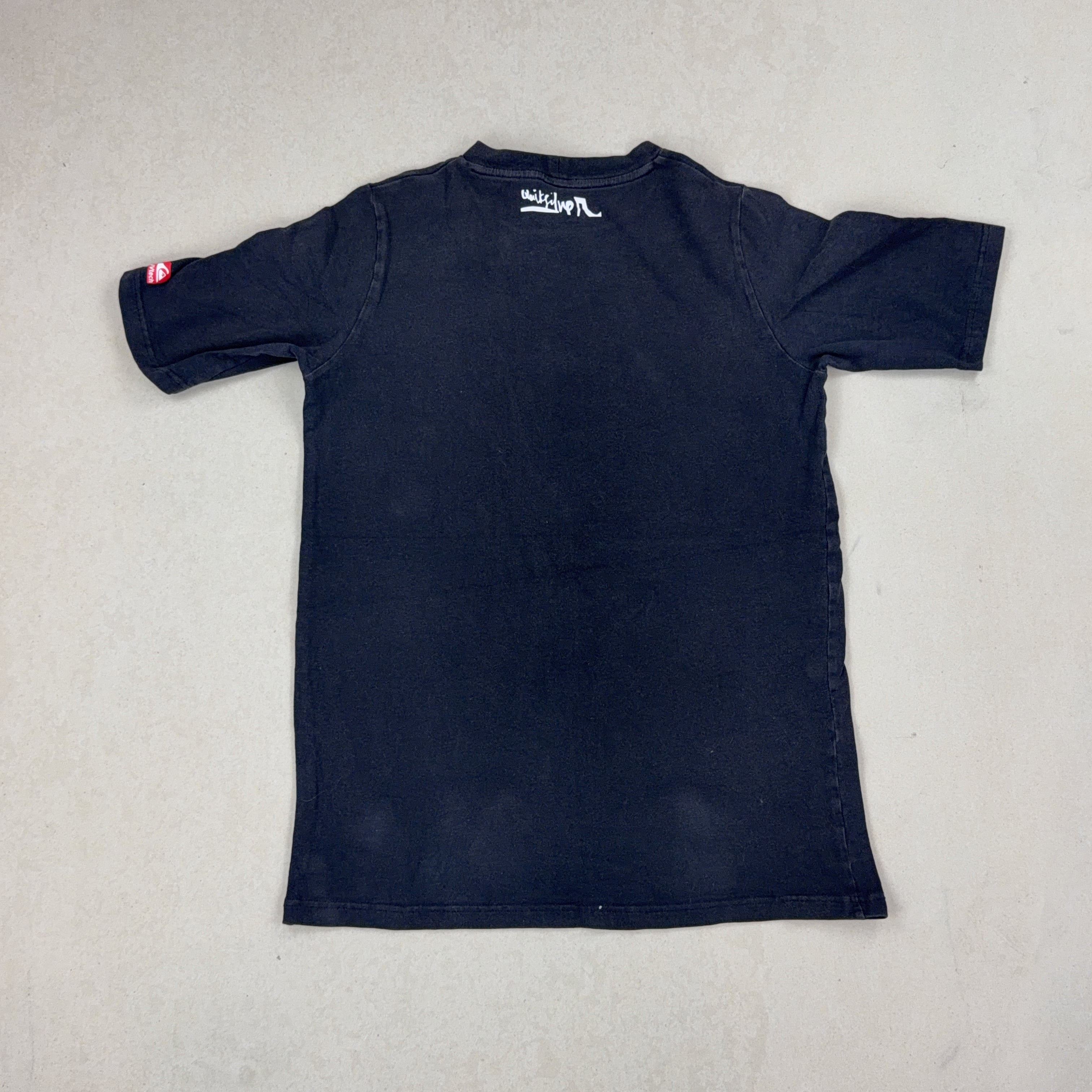 QUIKSILVER TEE - MEDIUM