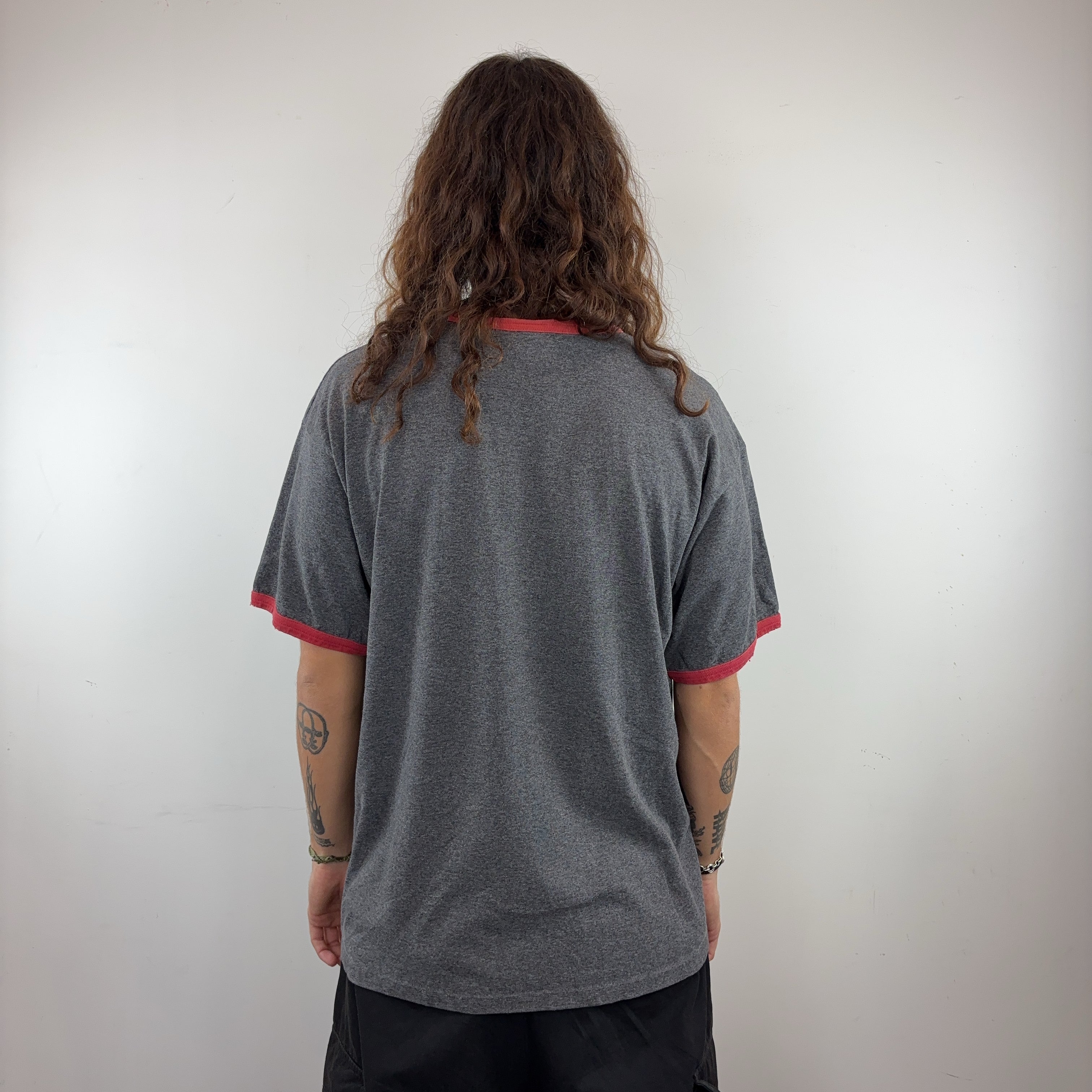 NIKE GREY TEE - LARGE