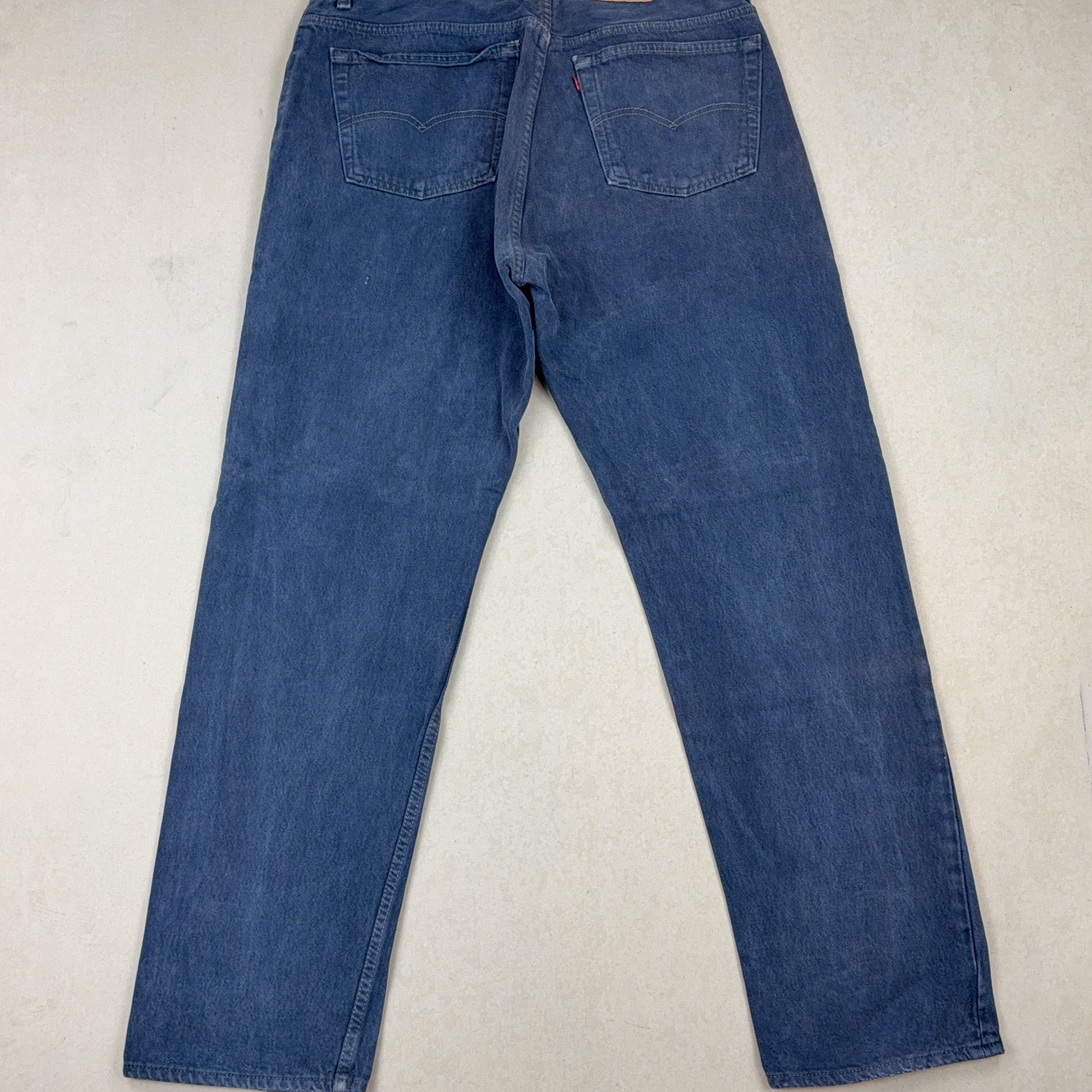 LEVI'S JEANS - LARGE