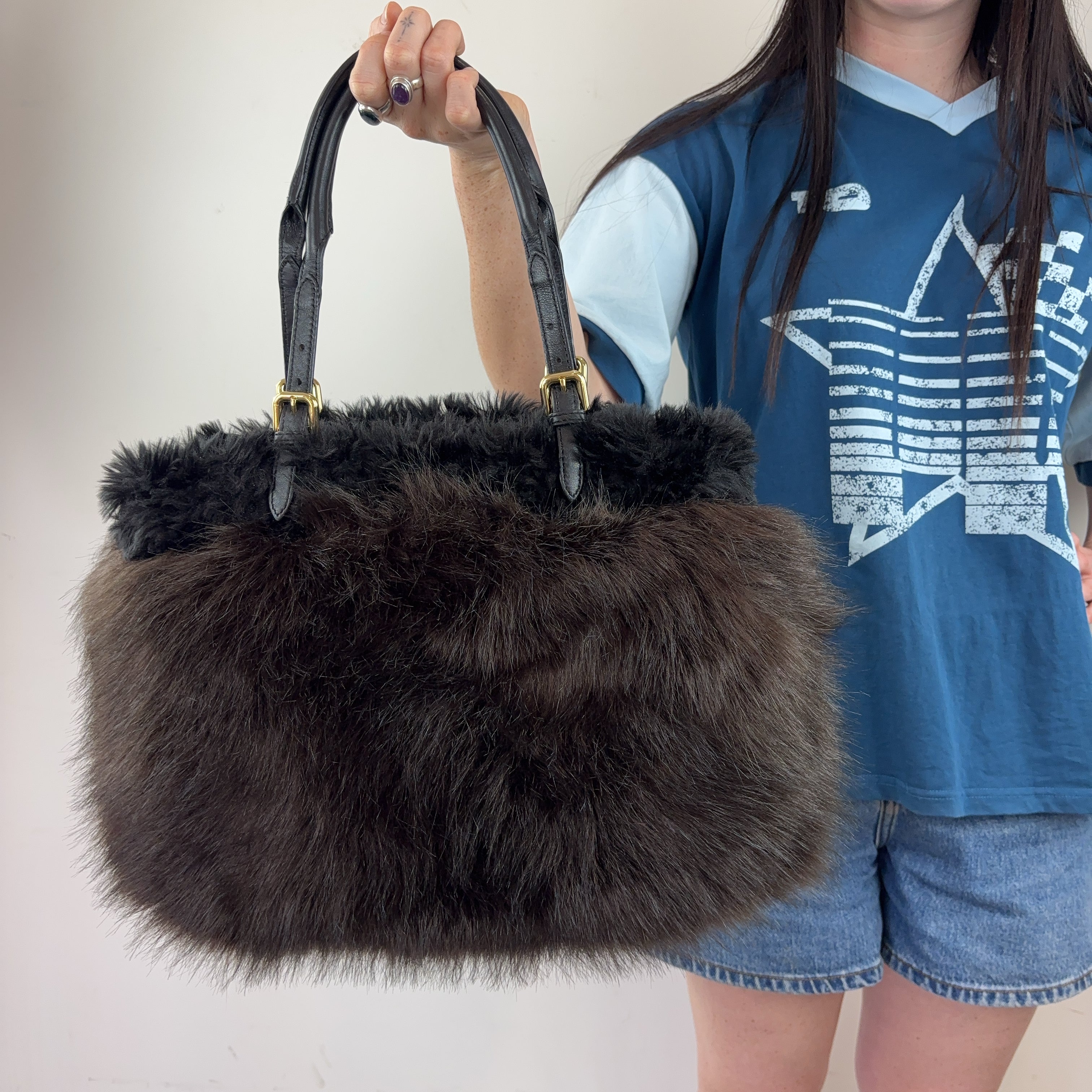 VINTAGE HANDBAG - MEDIUM